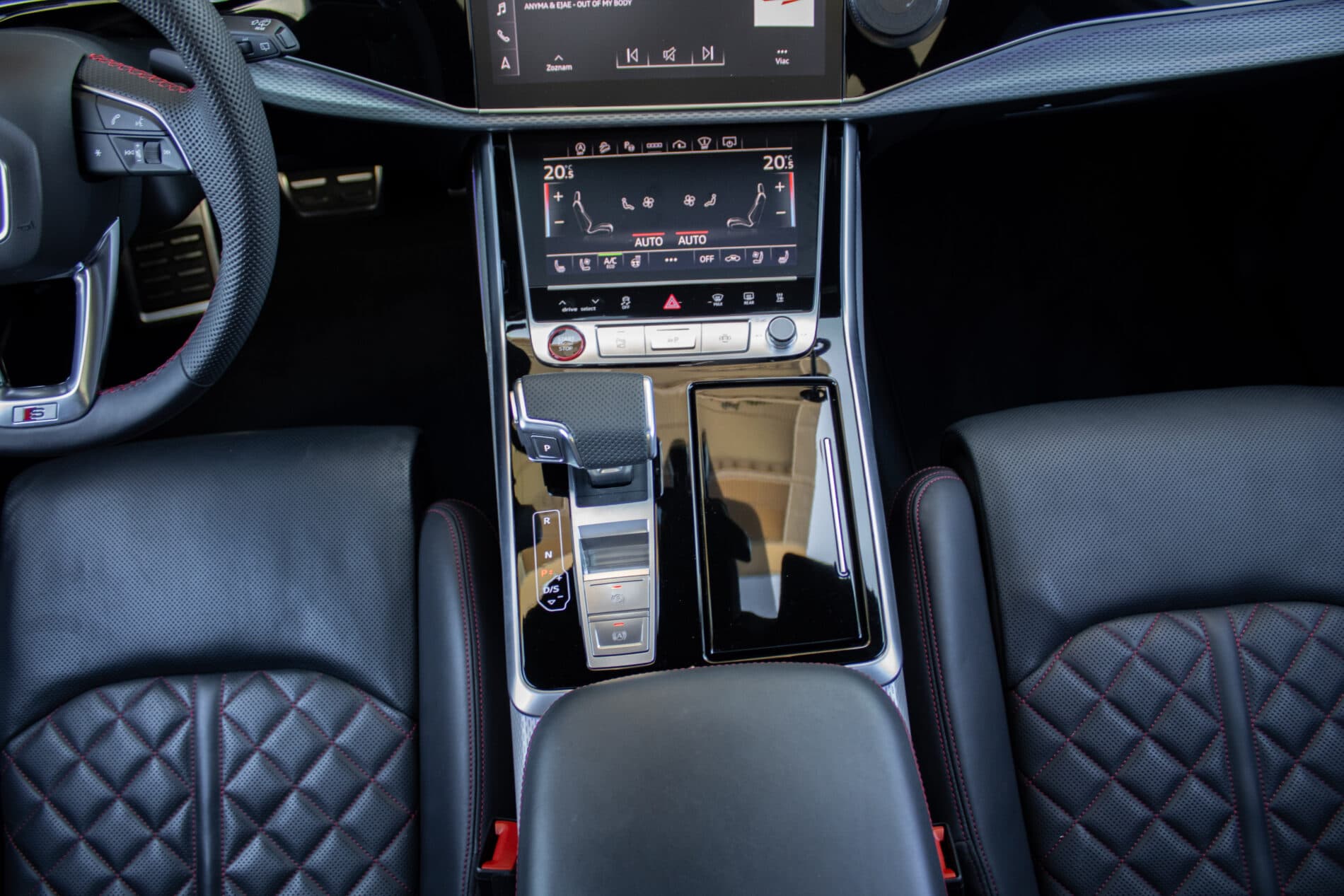 2025 AUDI SQ7, zelená suv, 36 219 km
