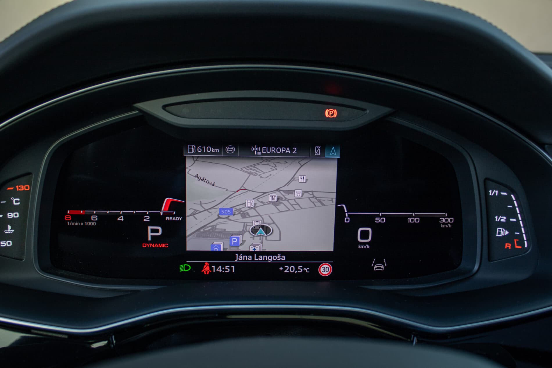 2025 AUDI SQ7, zelená suv, 36 219 km