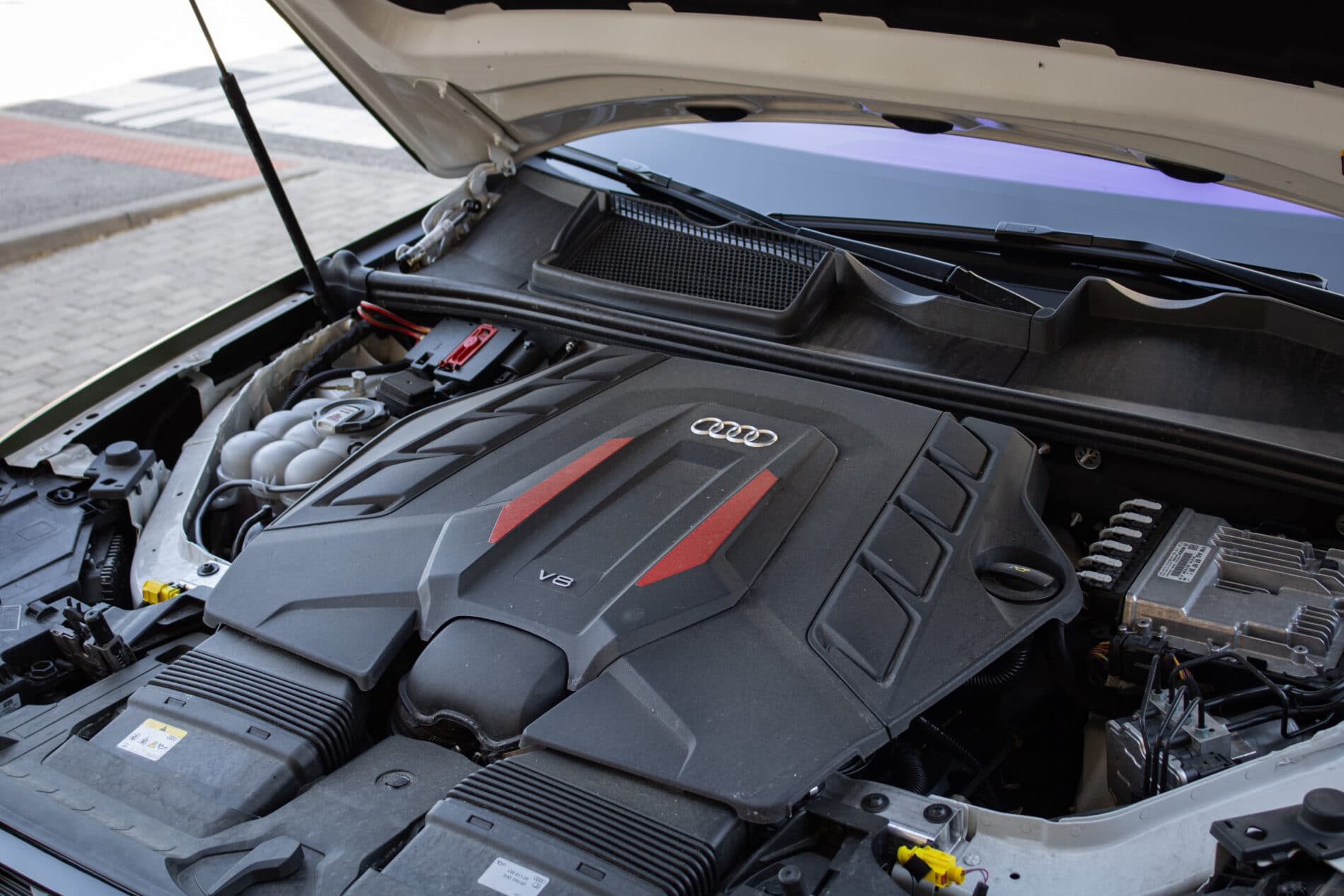 2025 AUDI SQ7, zelená suv, 36 219 km