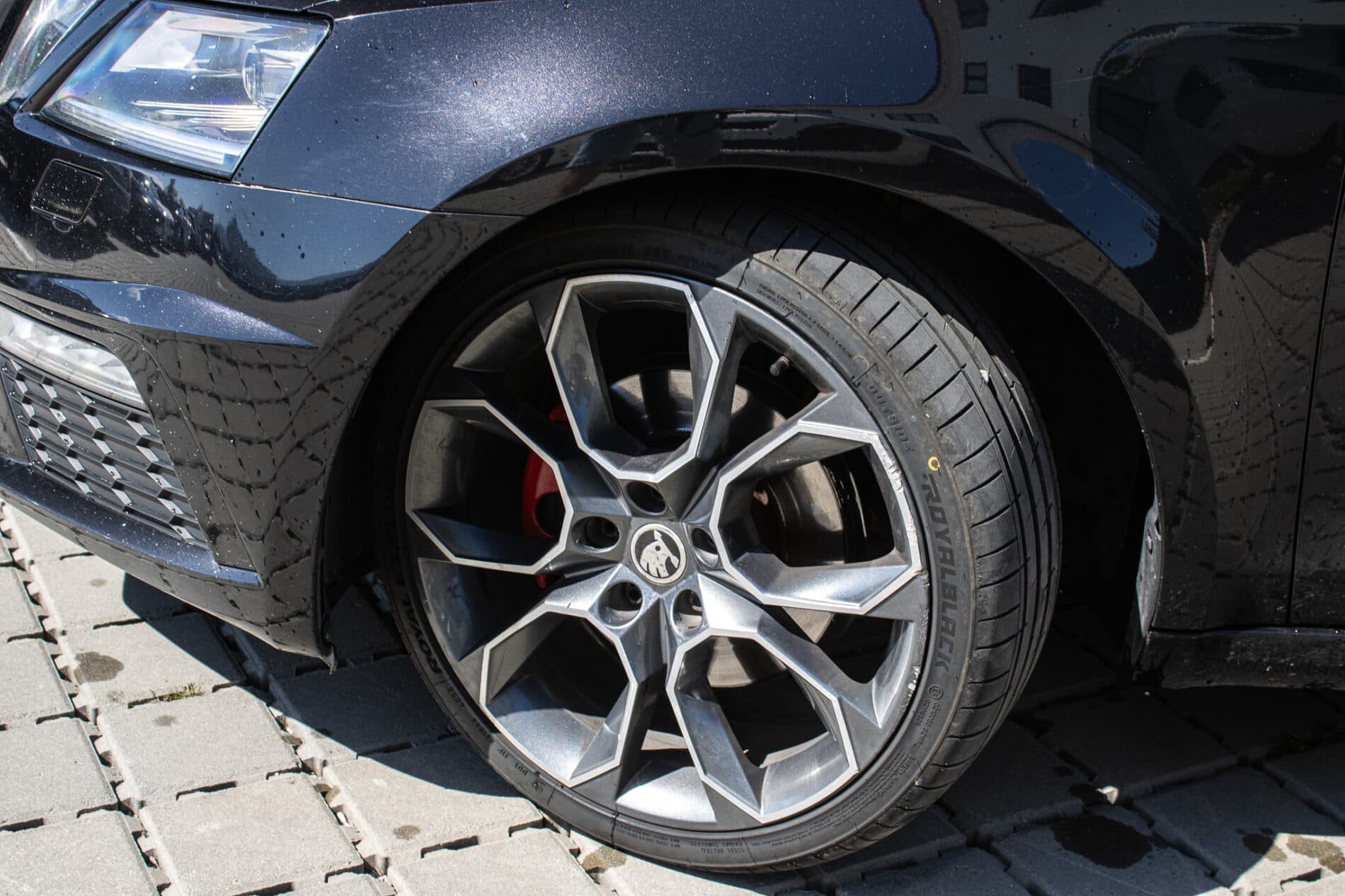 2017 Skoda Octavia RS, černá kombi, 216 446 km