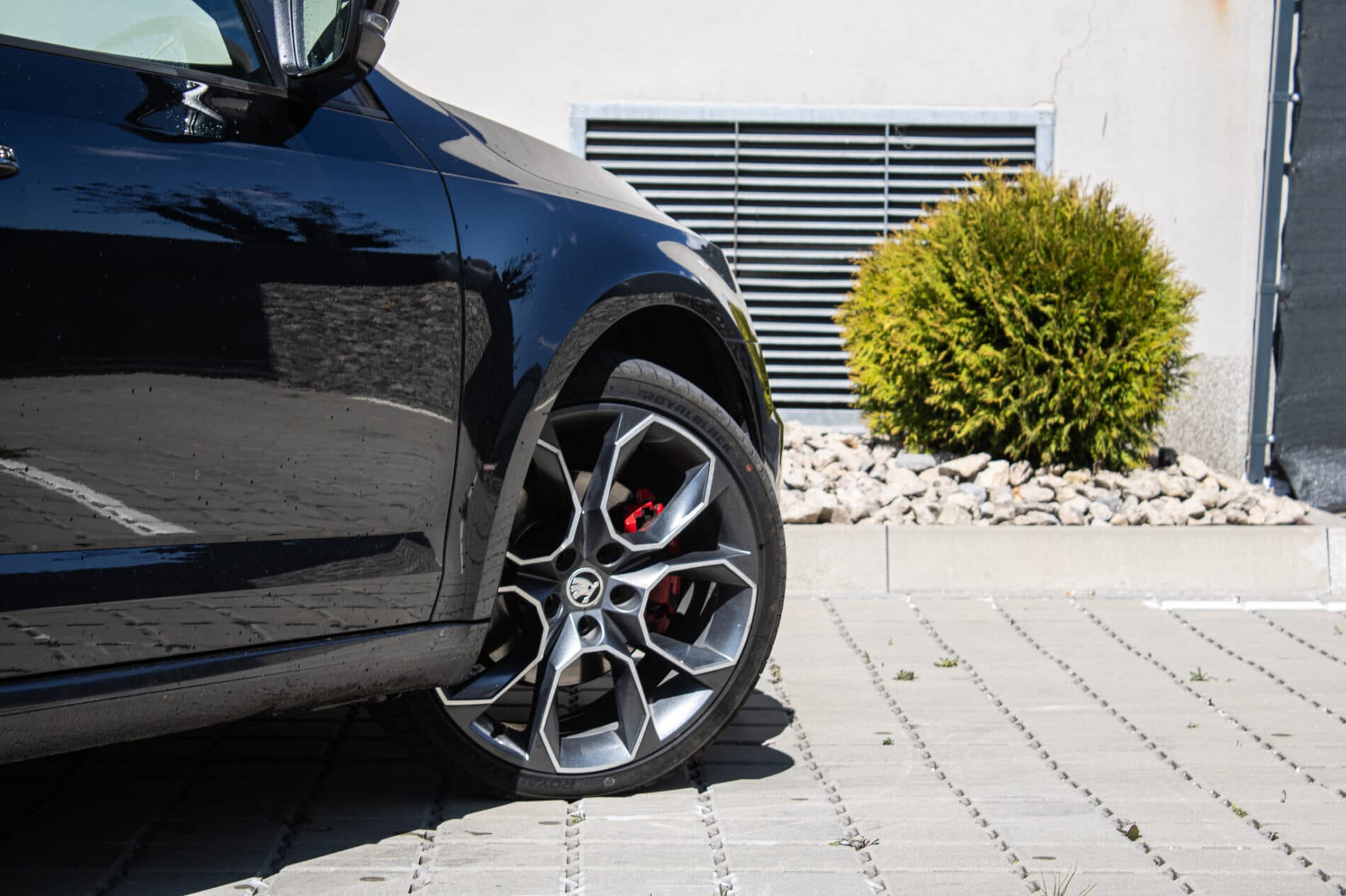 2017 Skoda Octavia RS, černá kombi, 216 446 km