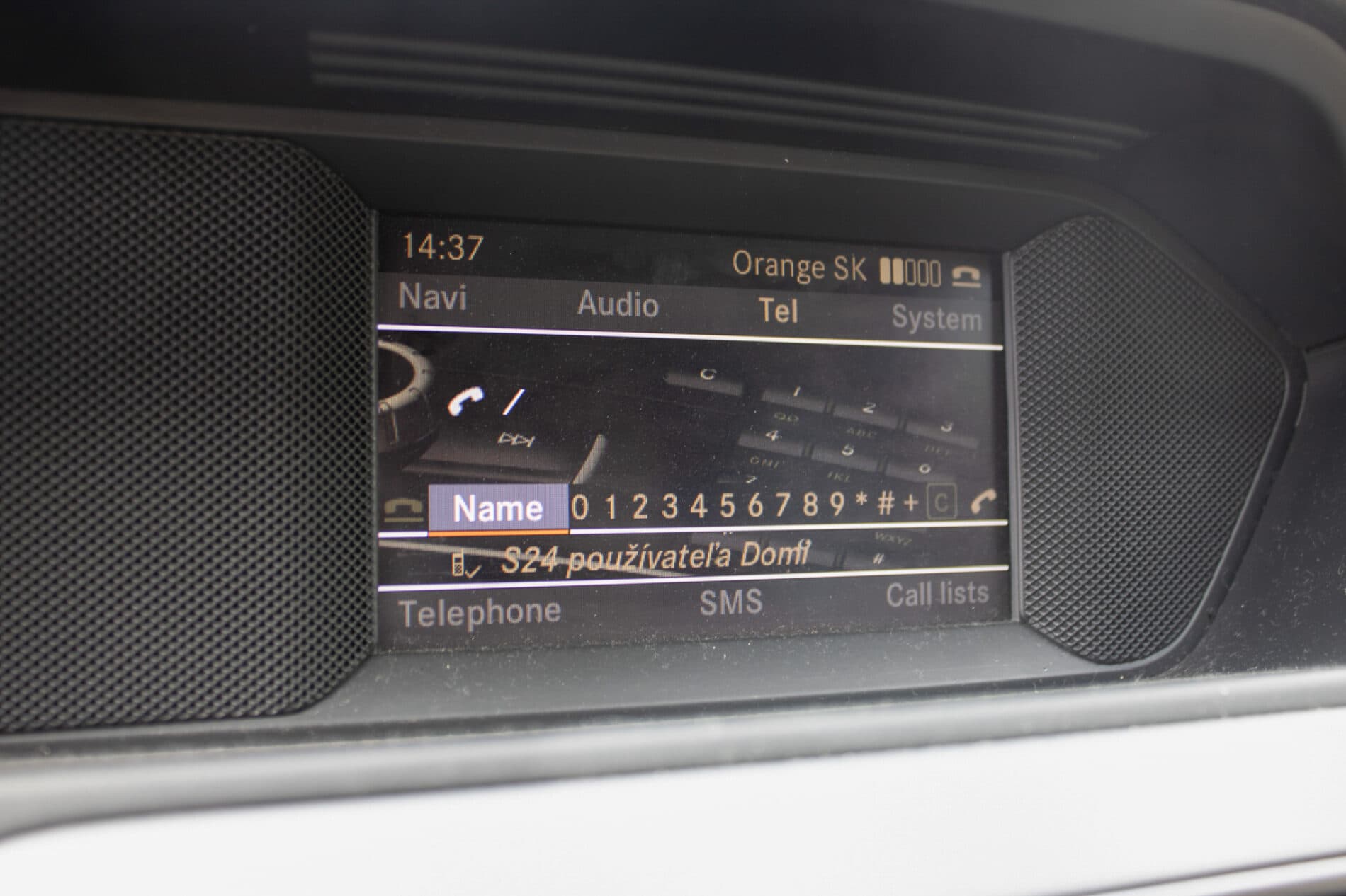 2011 Mercedes-Benz C 300, bílá sedan, 206 000 km