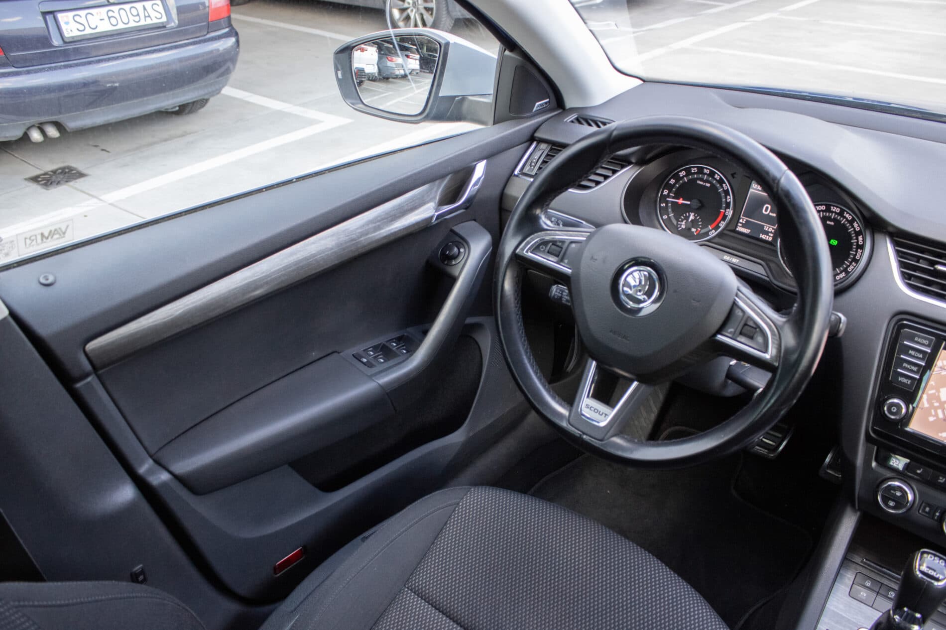 2014 Skoda Octavia RS, modrá kombi, 268 807 km