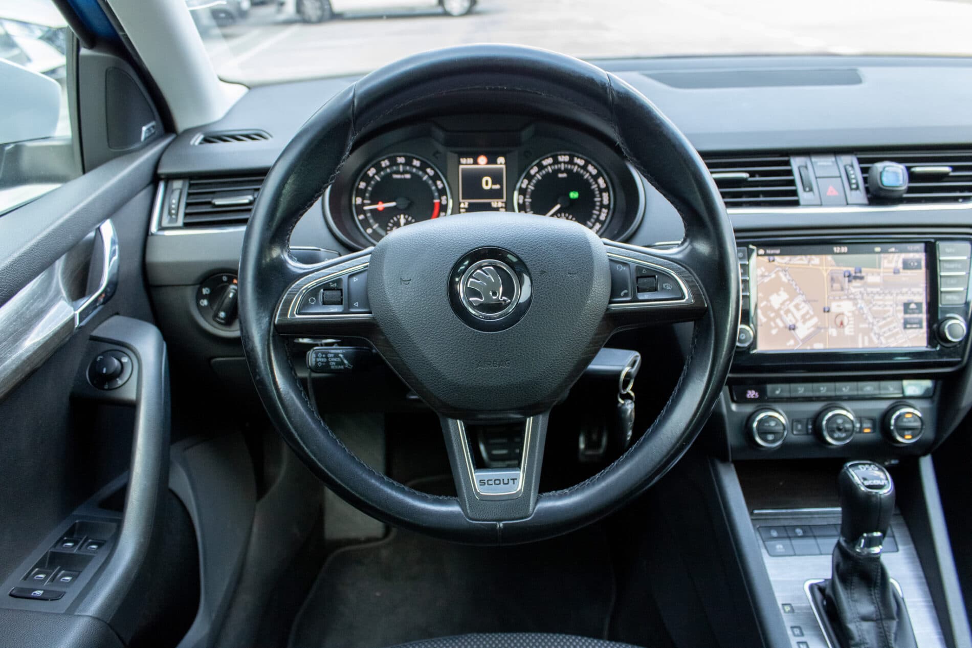 2014 Skoda Octavia RS, modrá kombi, 268 807 km