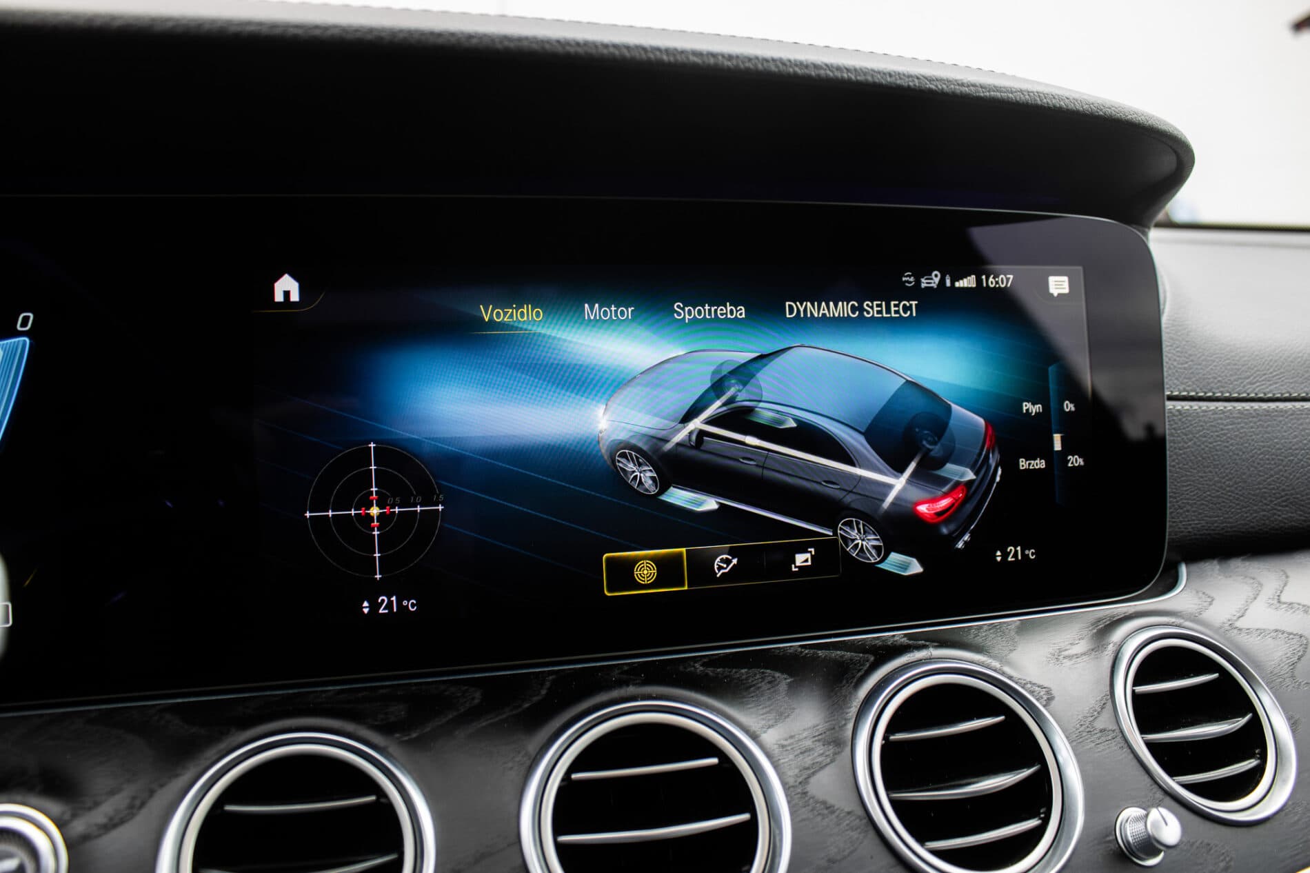 2020 Mercedes-Benz E 53 AMG, černá sedan, 85 274 km