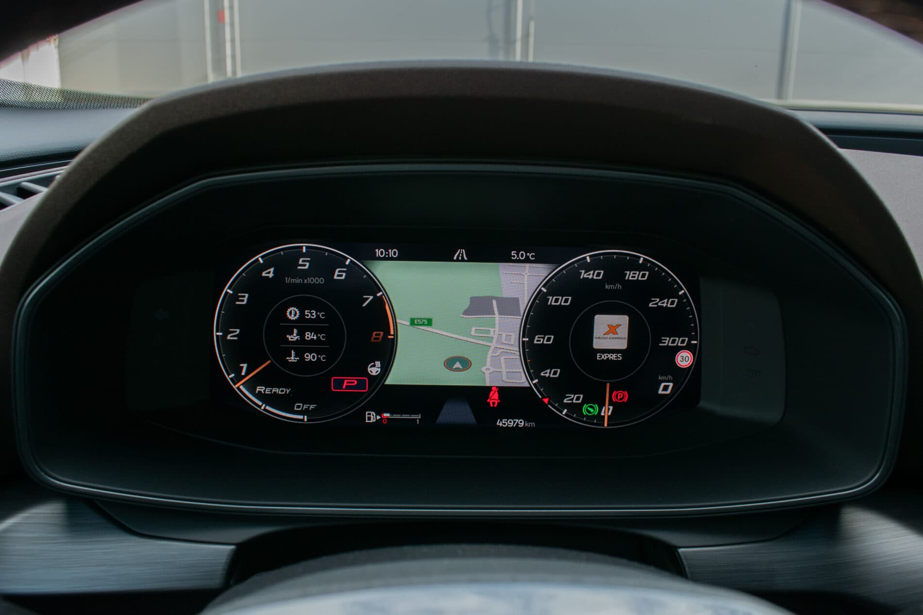 2022 Cupra Formentor VZ5, šedá suv, 45 979 km