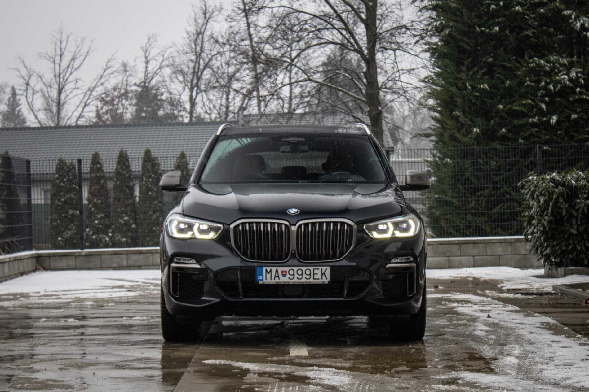 2019 BMW X5 M50d, černá suv, 183 178 km