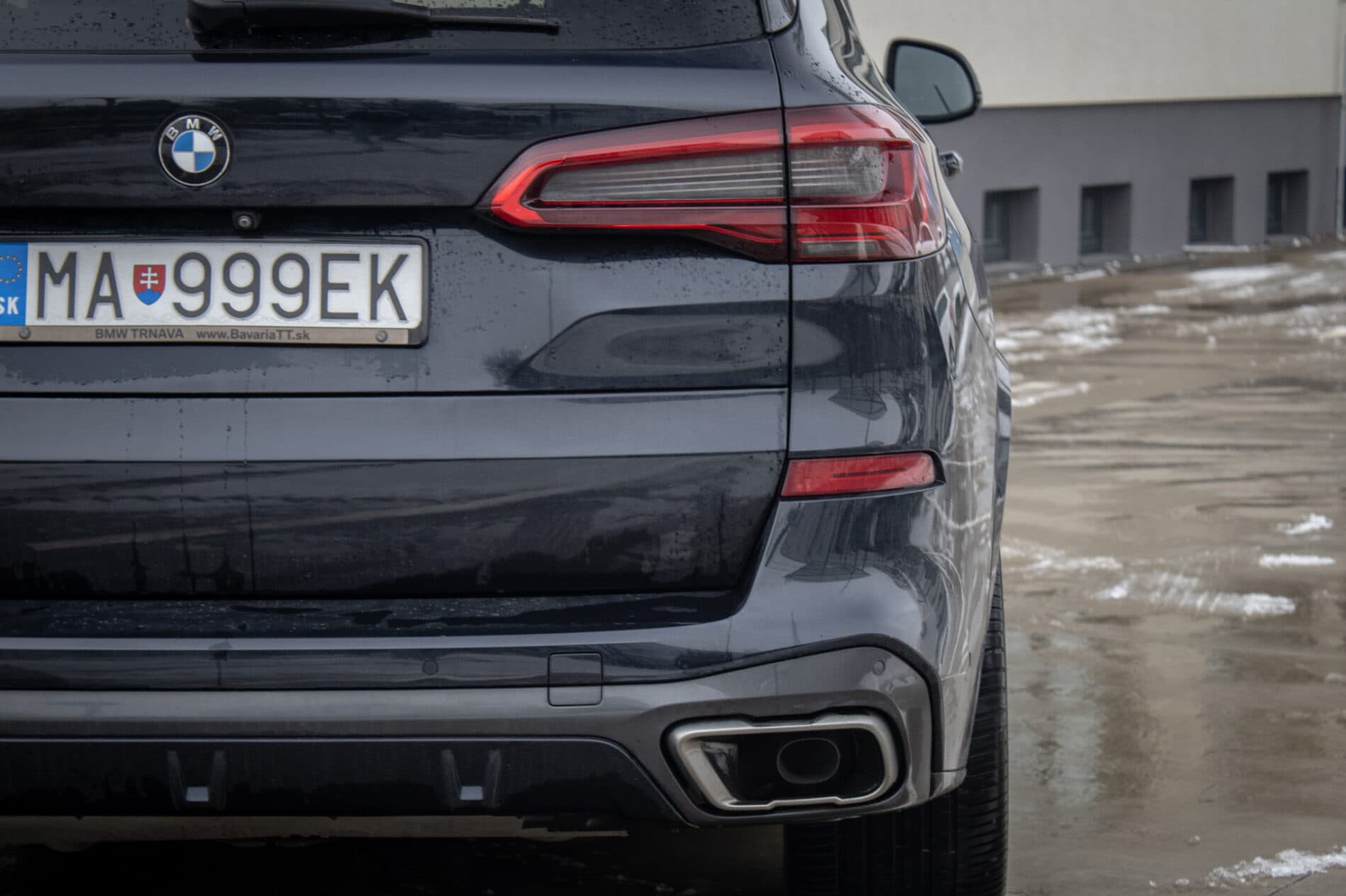 2019 BMW X5 M50d, černá suv, 183 178 km