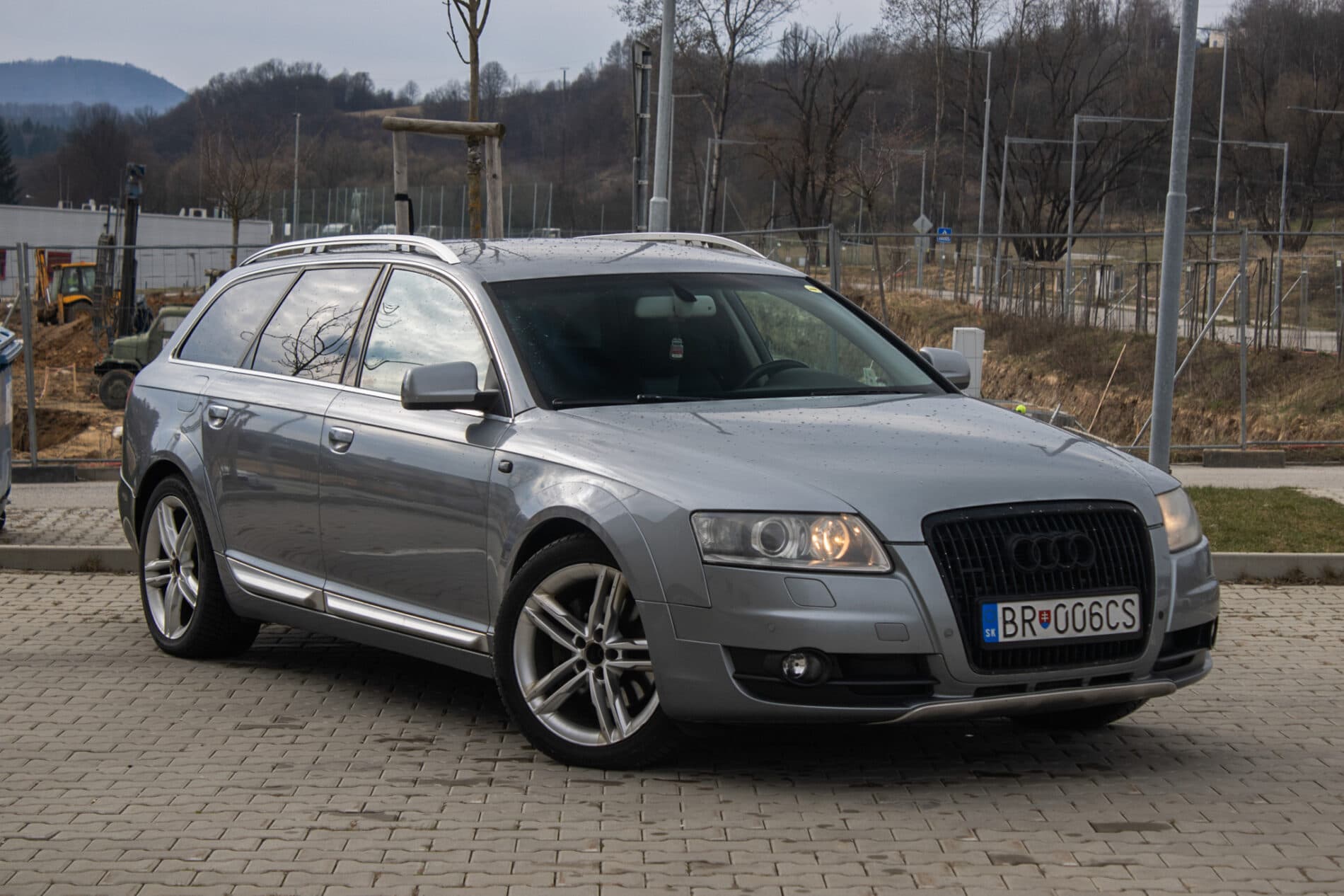 2008 AUDI A6, šedá kombi, 322 480 km