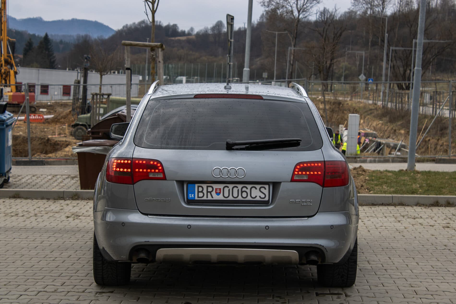 2008 AUDI A6, šedá kombi, 322 480 km