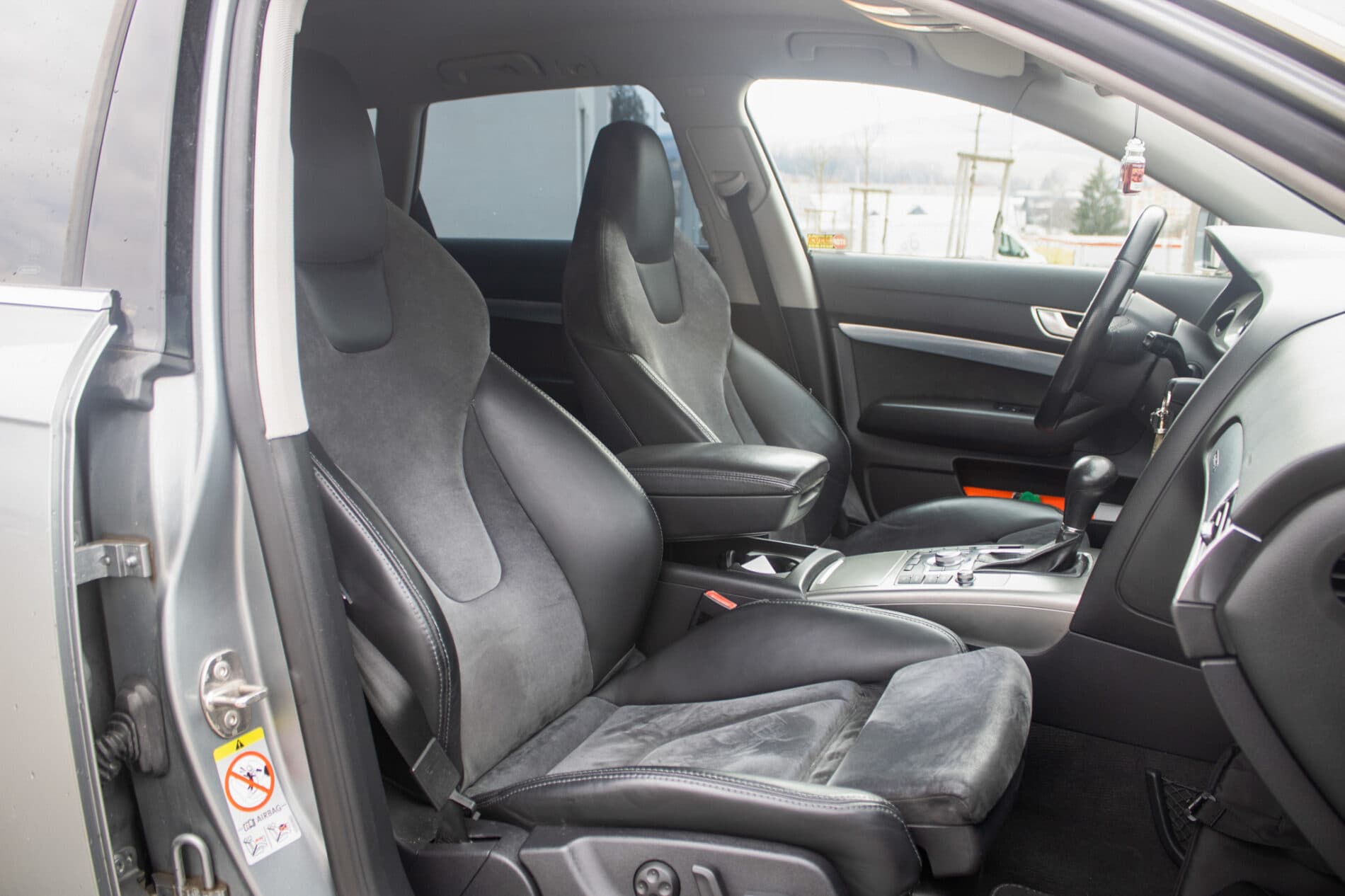2008 AUDI A6, šedá kombi, 322 480 km