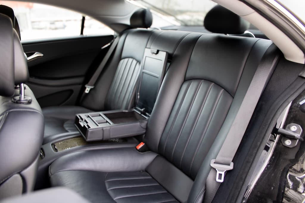 2010 Mercedes-Benz CLS 350 CDI, černá sedan, 237 417 km