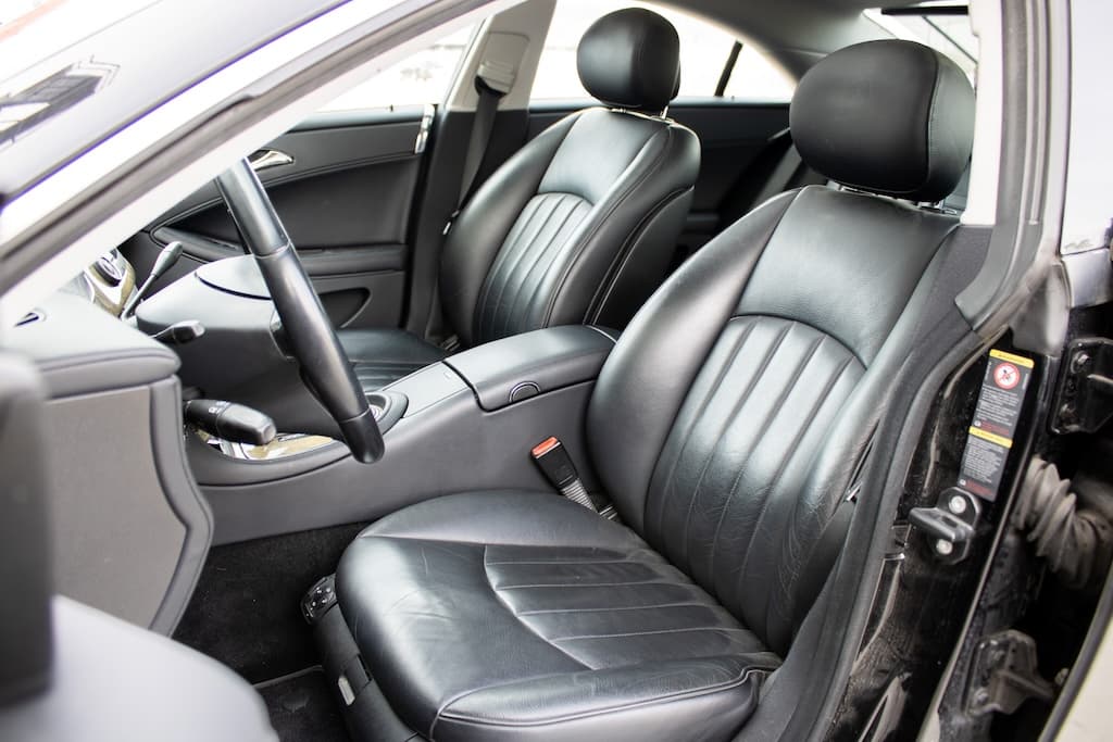2010 Mercedes-Benz CLS 350 CDI, černá sedan, 237 417 km