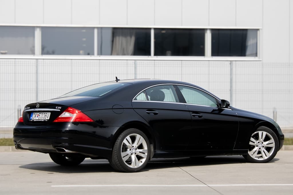 2010 Mercedes-Benz CLS 350 CDI, černá sedan, 237 417 km