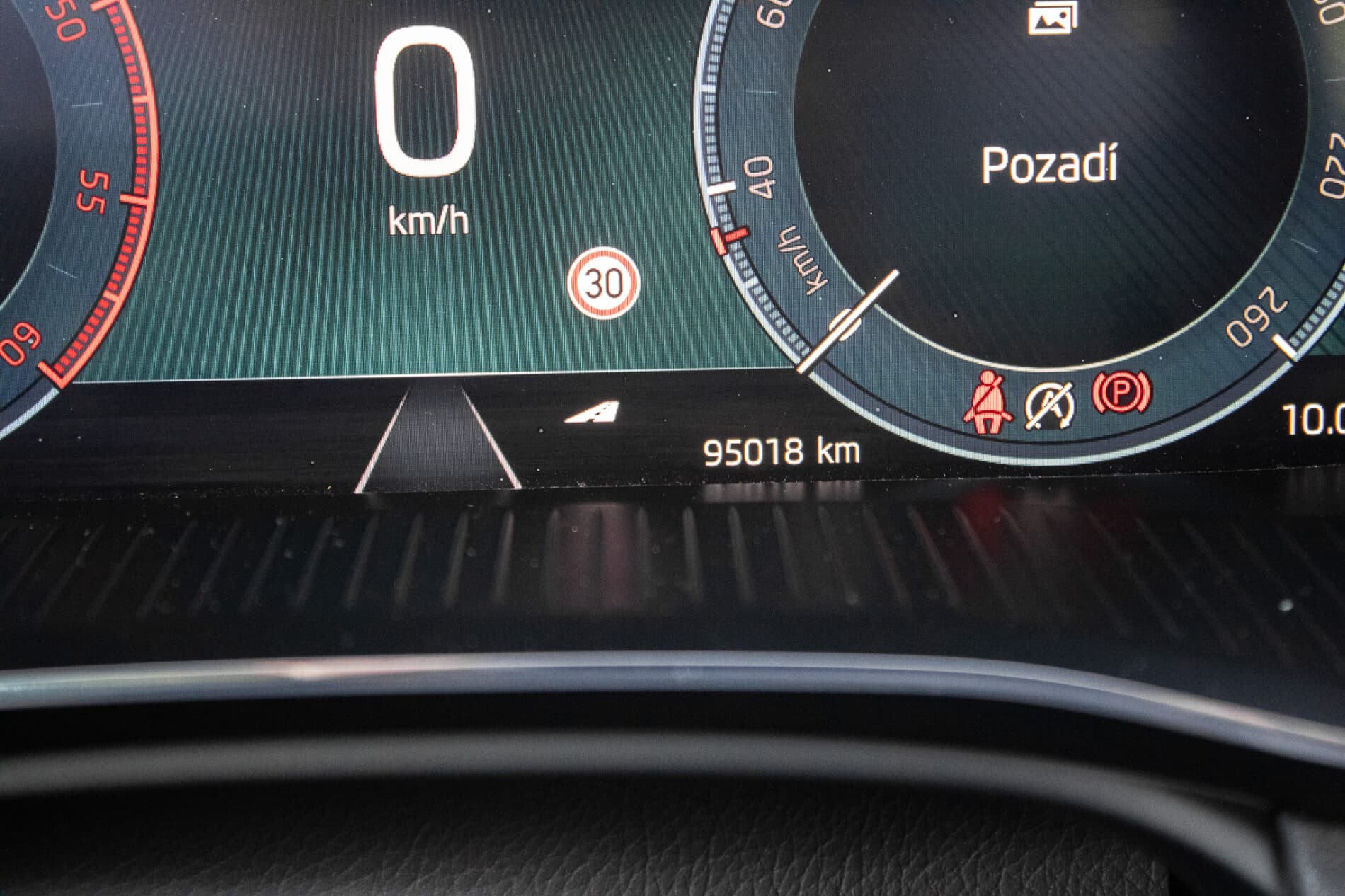 2021 Skoda Octavia RS, modrá kombi, 95 018 km