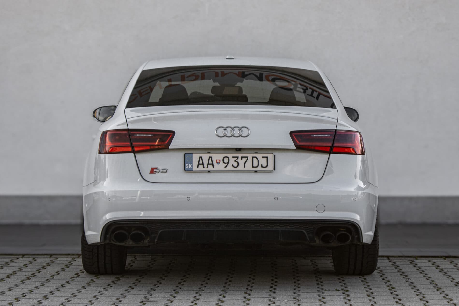 2017 AUDI S6, bílá sedan, 168 986 km