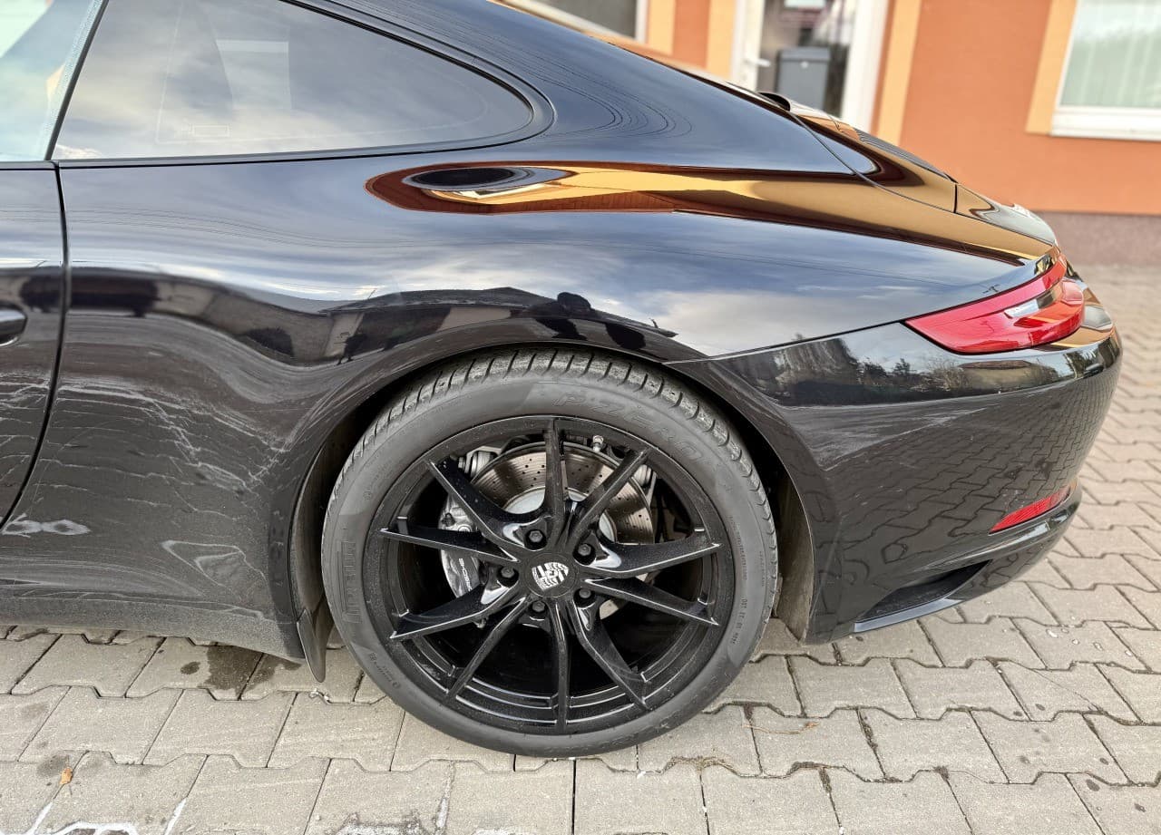 2018 Porsche 991 Carrera, černá kupé, 53 090 km