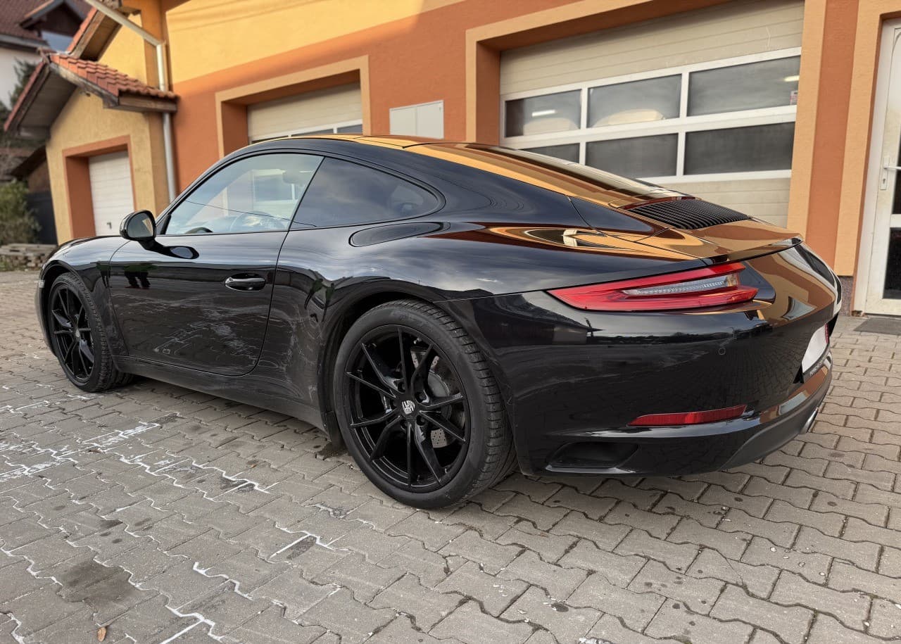 2018 Porsche 991 Carrera, černá kupé, 53 090 km