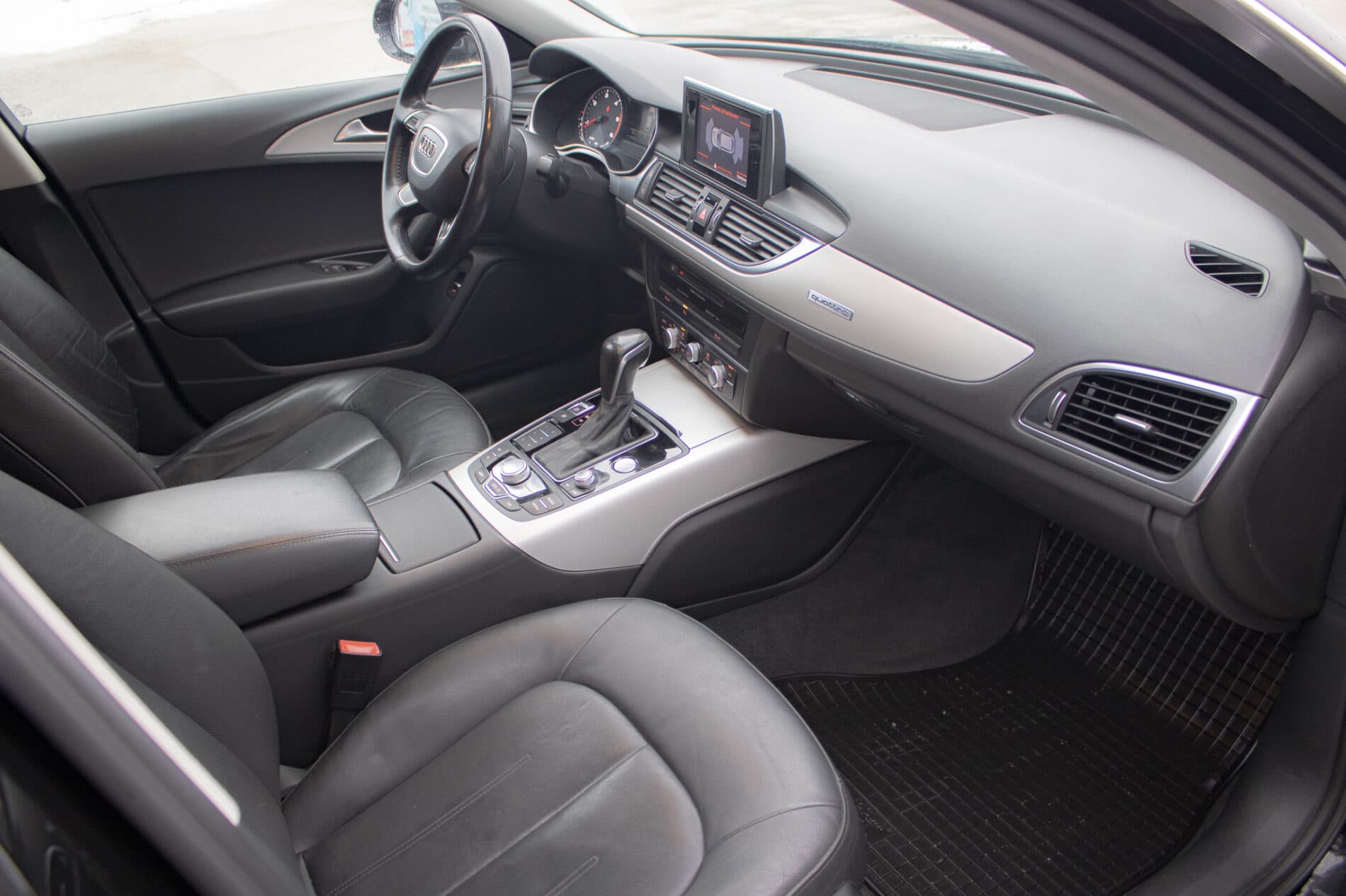 2016 AUDI A6, černá kombi, 225 800 km