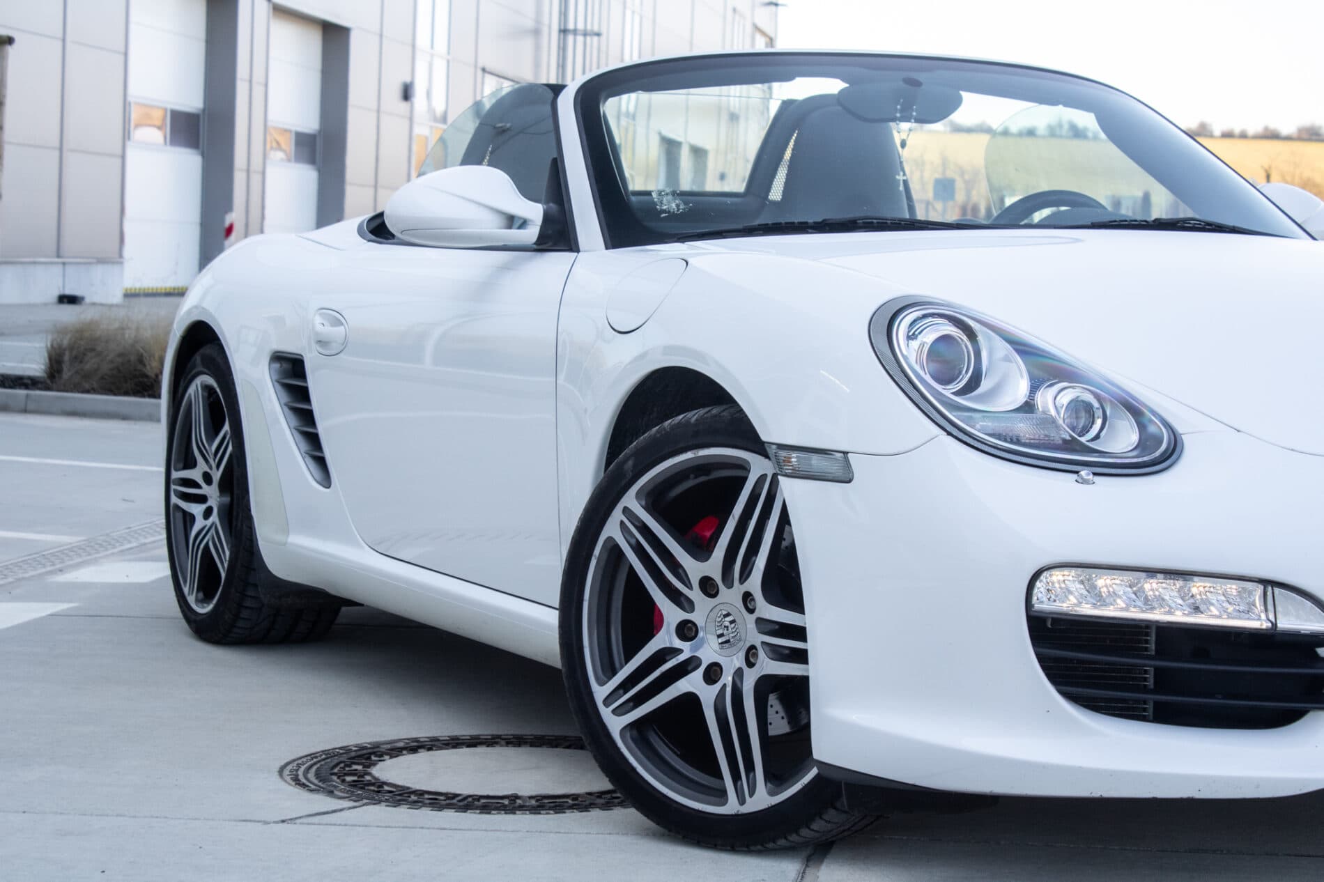 2010 Porsche Boxster S, bílá kabriolet, 57 649 km