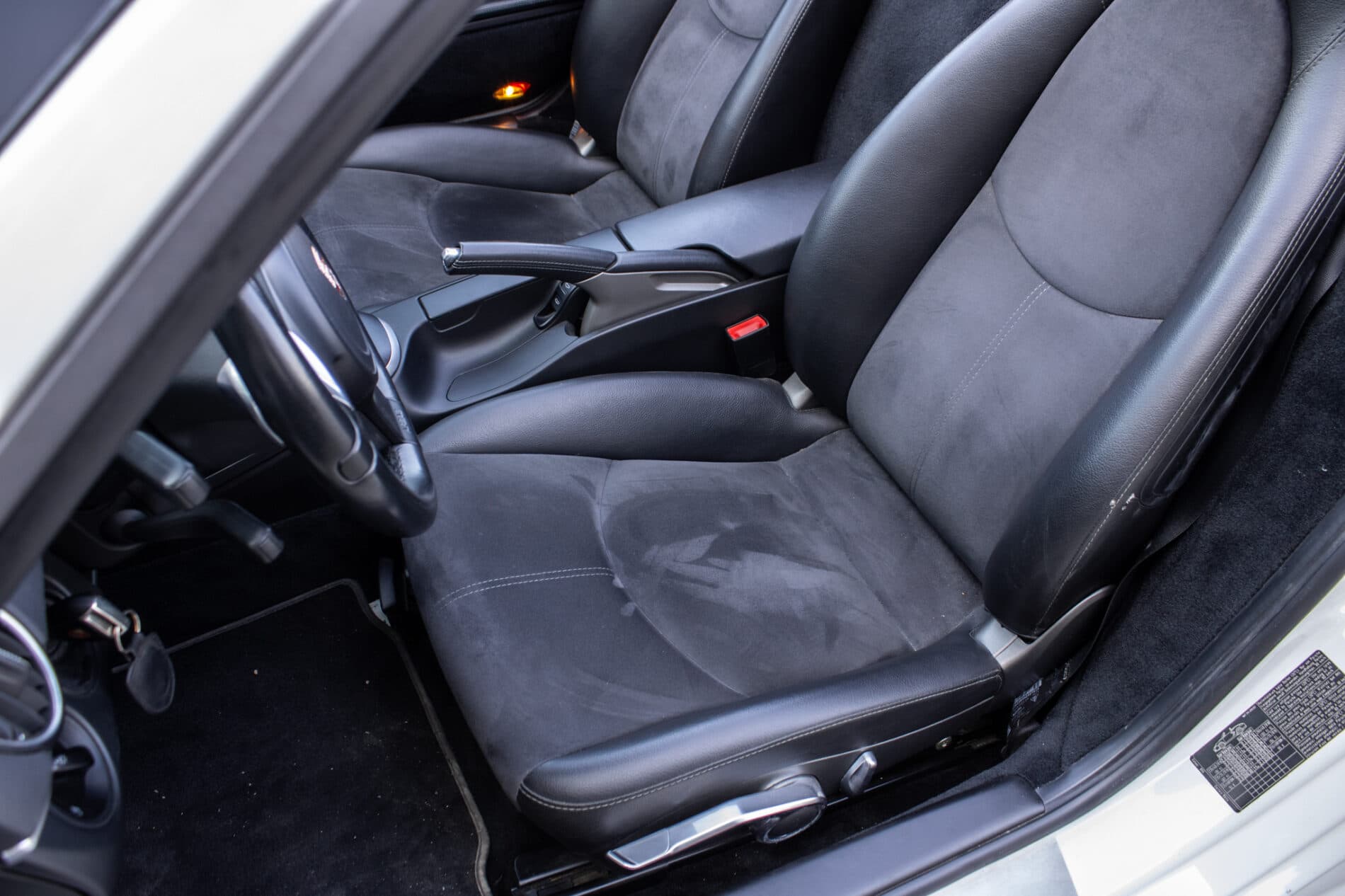 2010 Porsche Boxster S, bílá kabriolet, 57 649 km