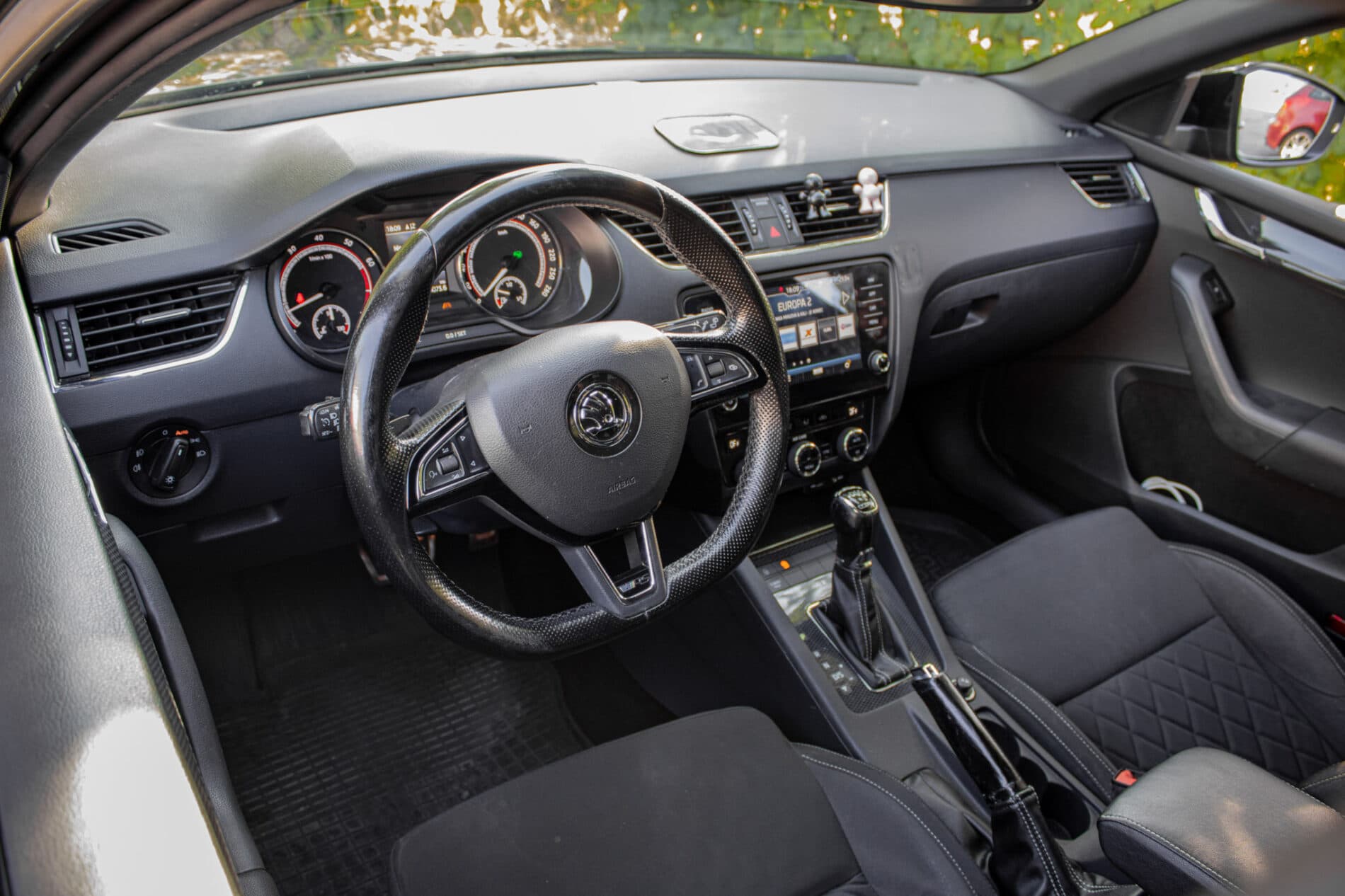 2018 Skoda Octavia RS, černá kombi, 223 705 km