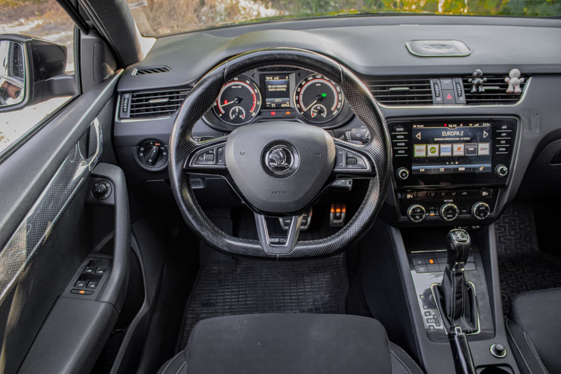 2018 Skoda Octavia RS, černá kombi, 223 705 km