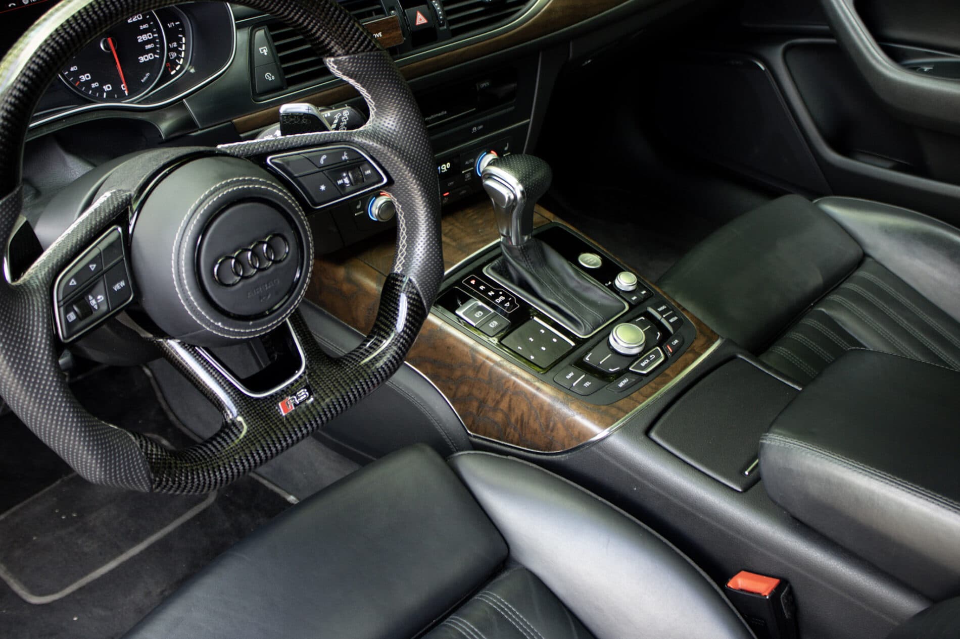 2014 AUDI A6, černá kombi, 251 142 km