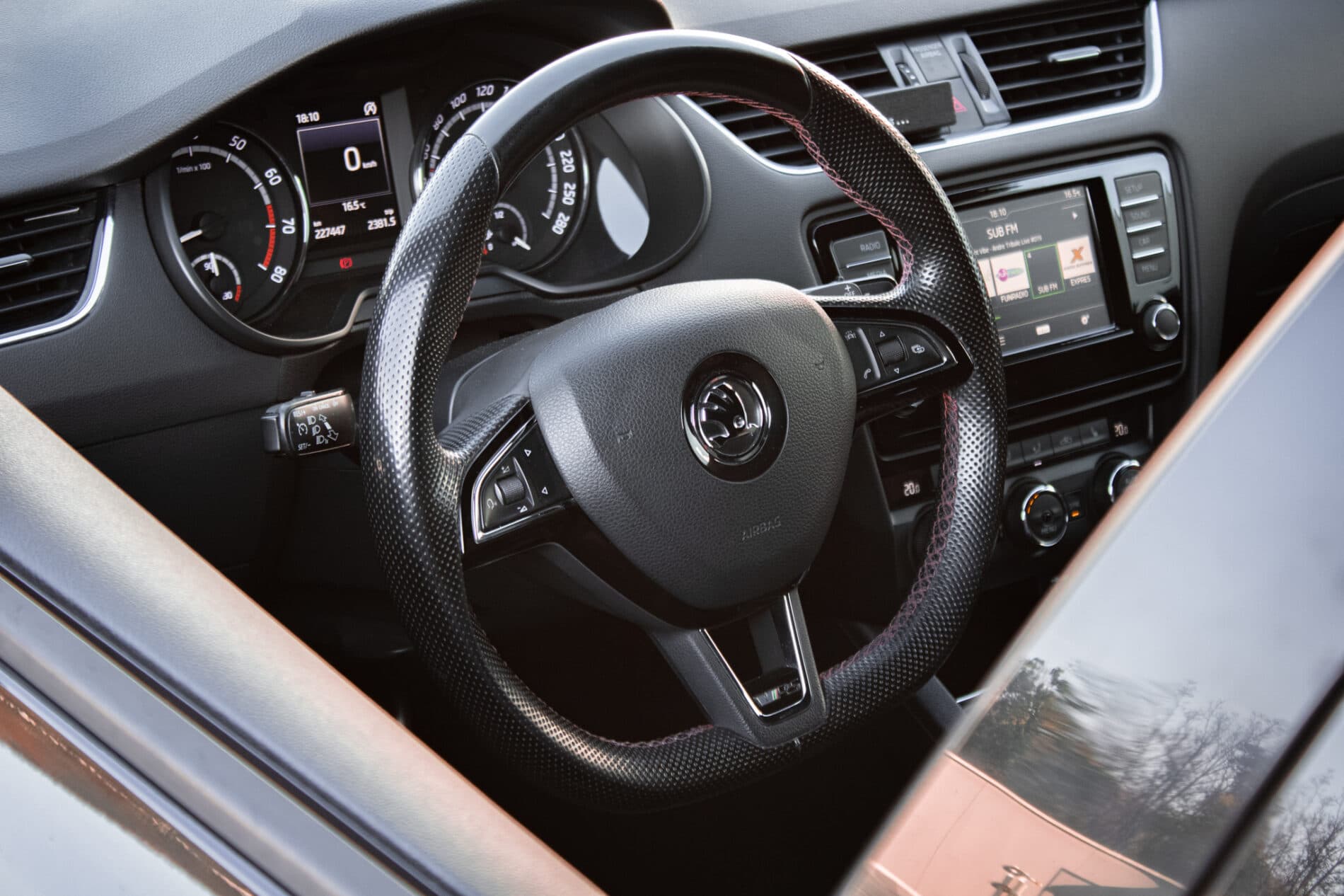 2016 Skoda Octavia RS, černá sedan, 227 447 km