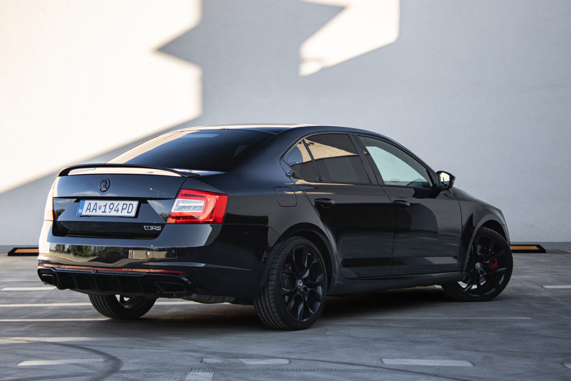 2016 Skoda Octavia RS, černá sedan, 227 447 km