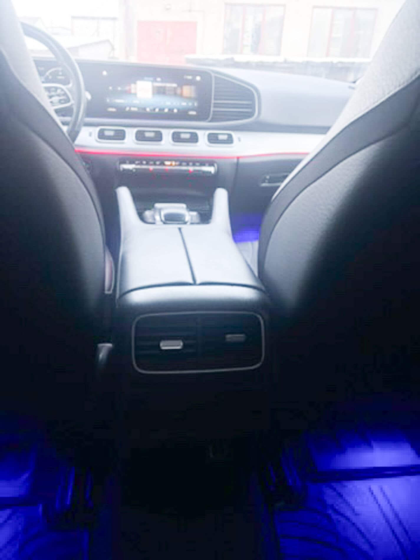 2022 Mercedes-Benz GLE 400d, bílá kombi, 120 000 km
