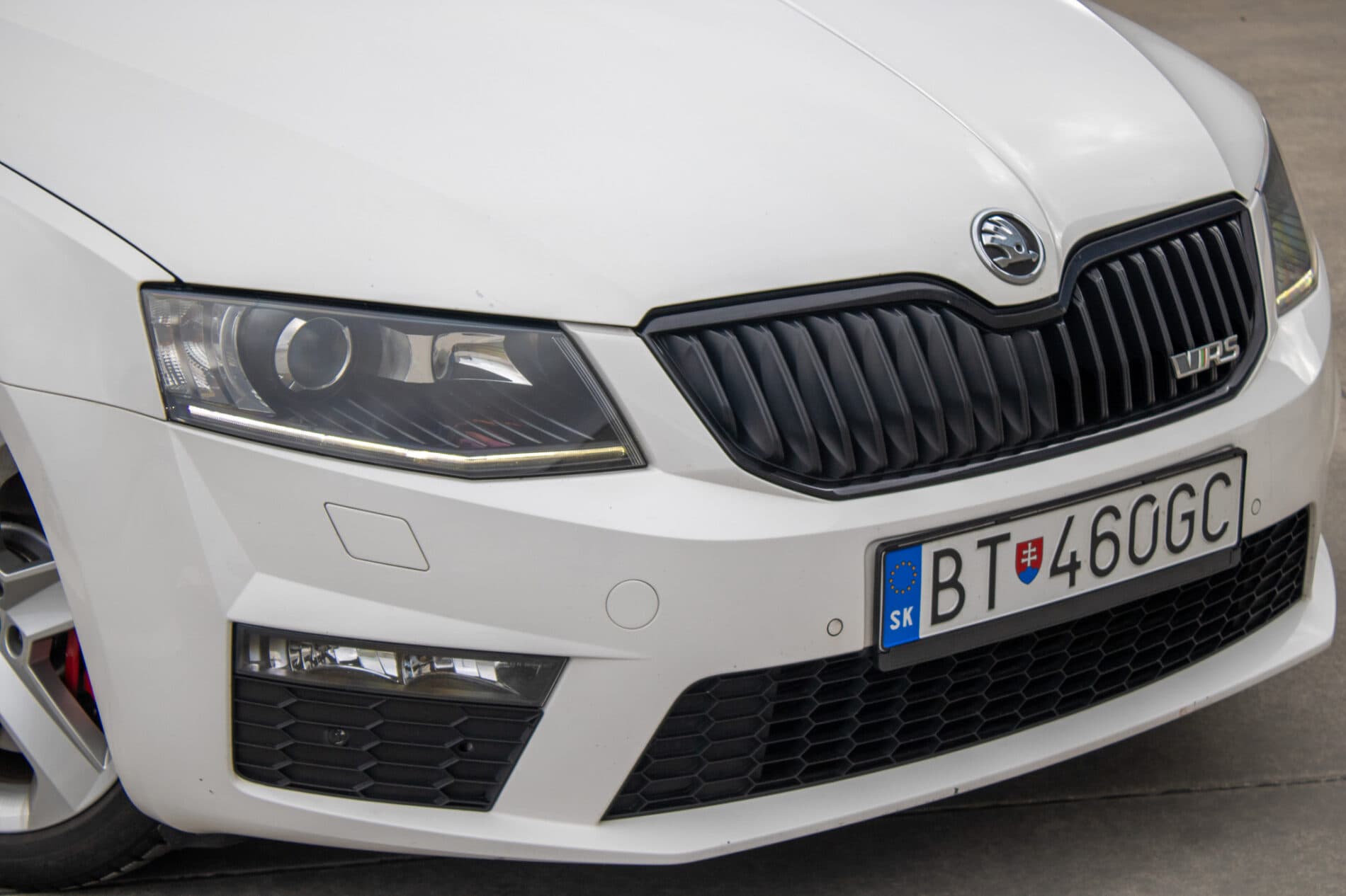 2013 Skoda Octavia RS, bílá kombi, 222 175 km