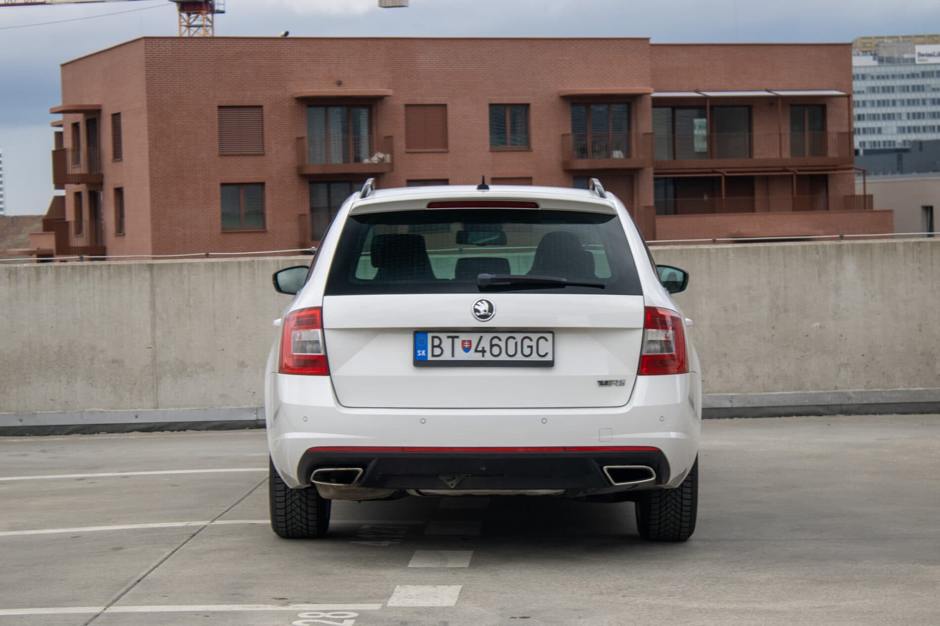 2013 Skoda Octavia RS, bílá kombi, 222 175 km