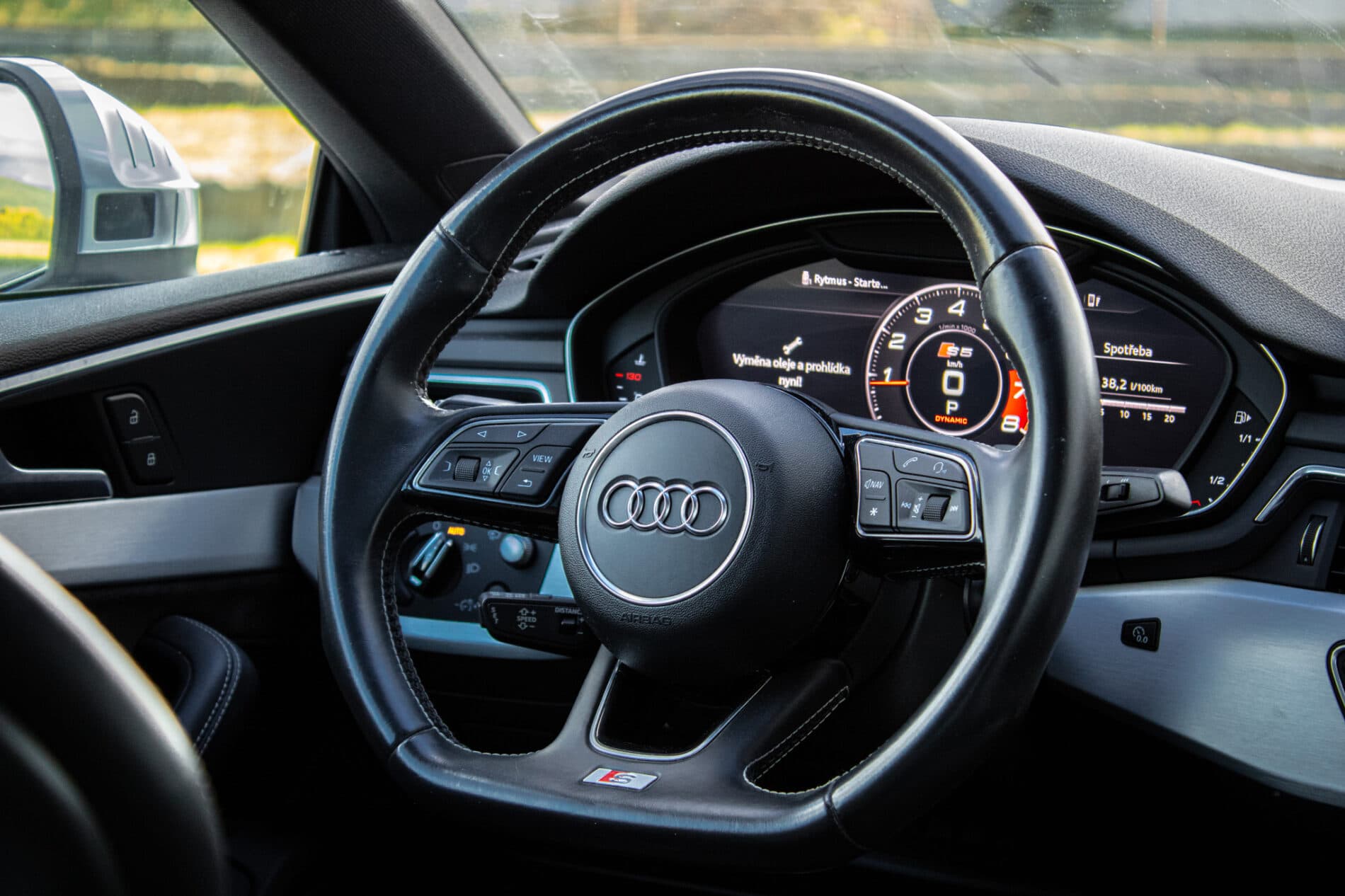2016 AUDI S5, bílá kupé, 62 493 km