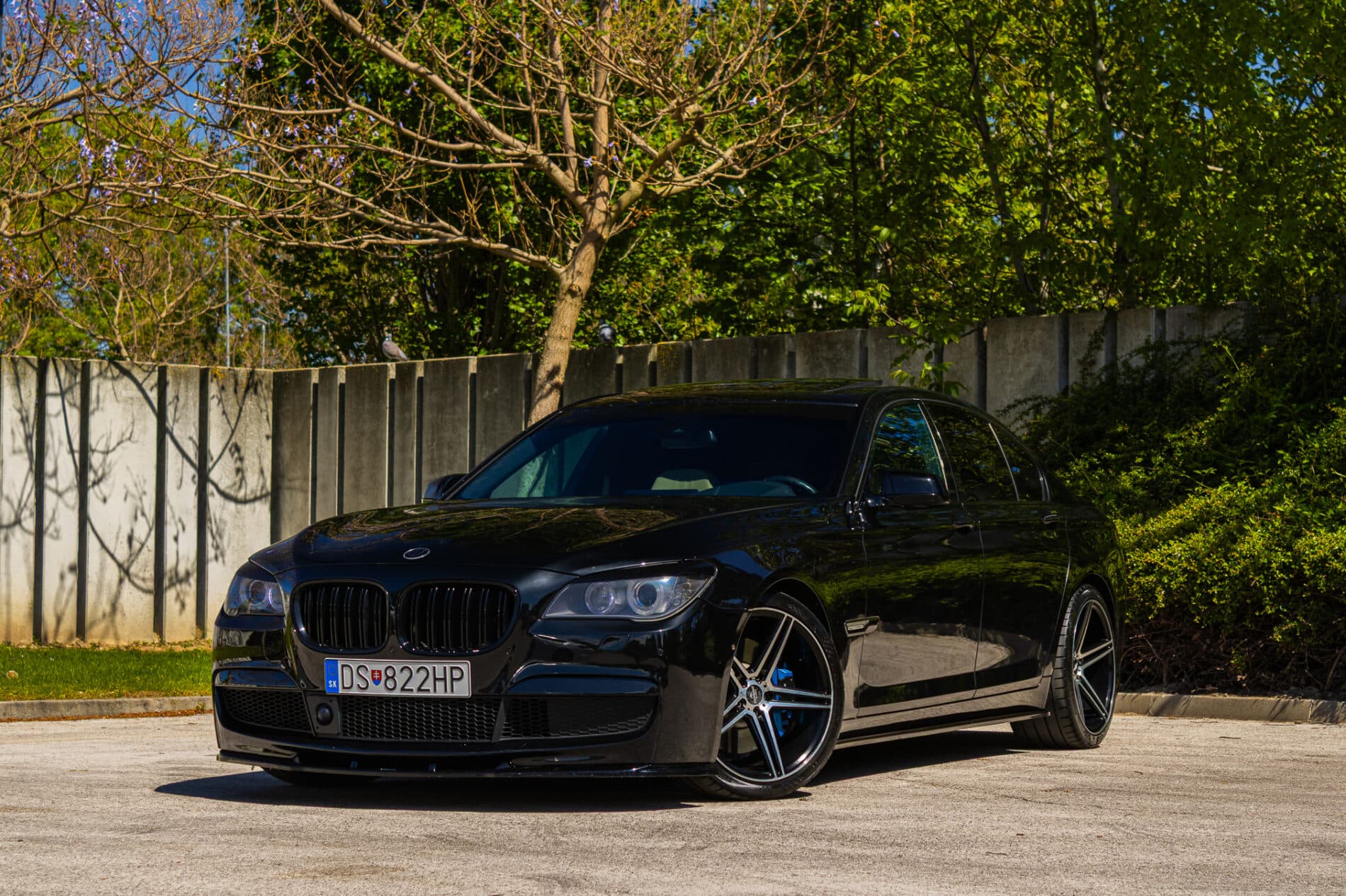 2009 BMW 740i