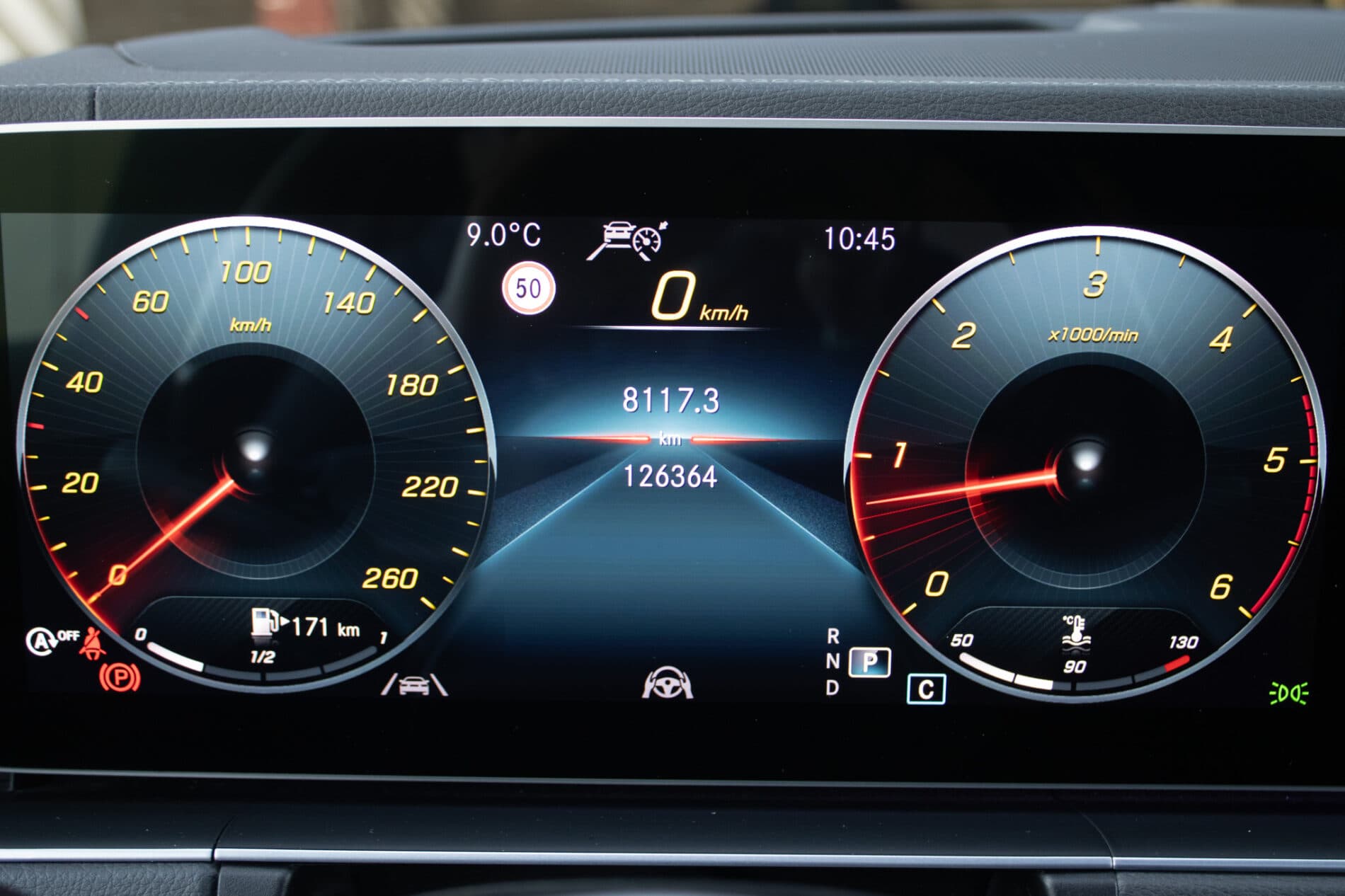 2020 Mercedes-Benz GLS 400d, šedá suv, 126 364 km