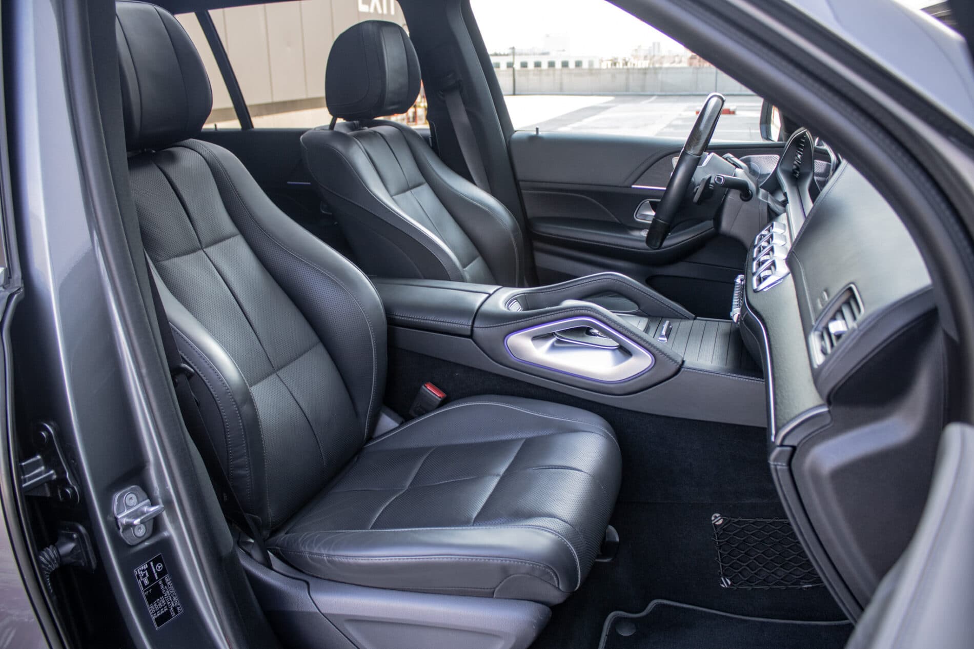 2020 Mercedes-Benz GLS 400d, šedá suv, 126 364 km