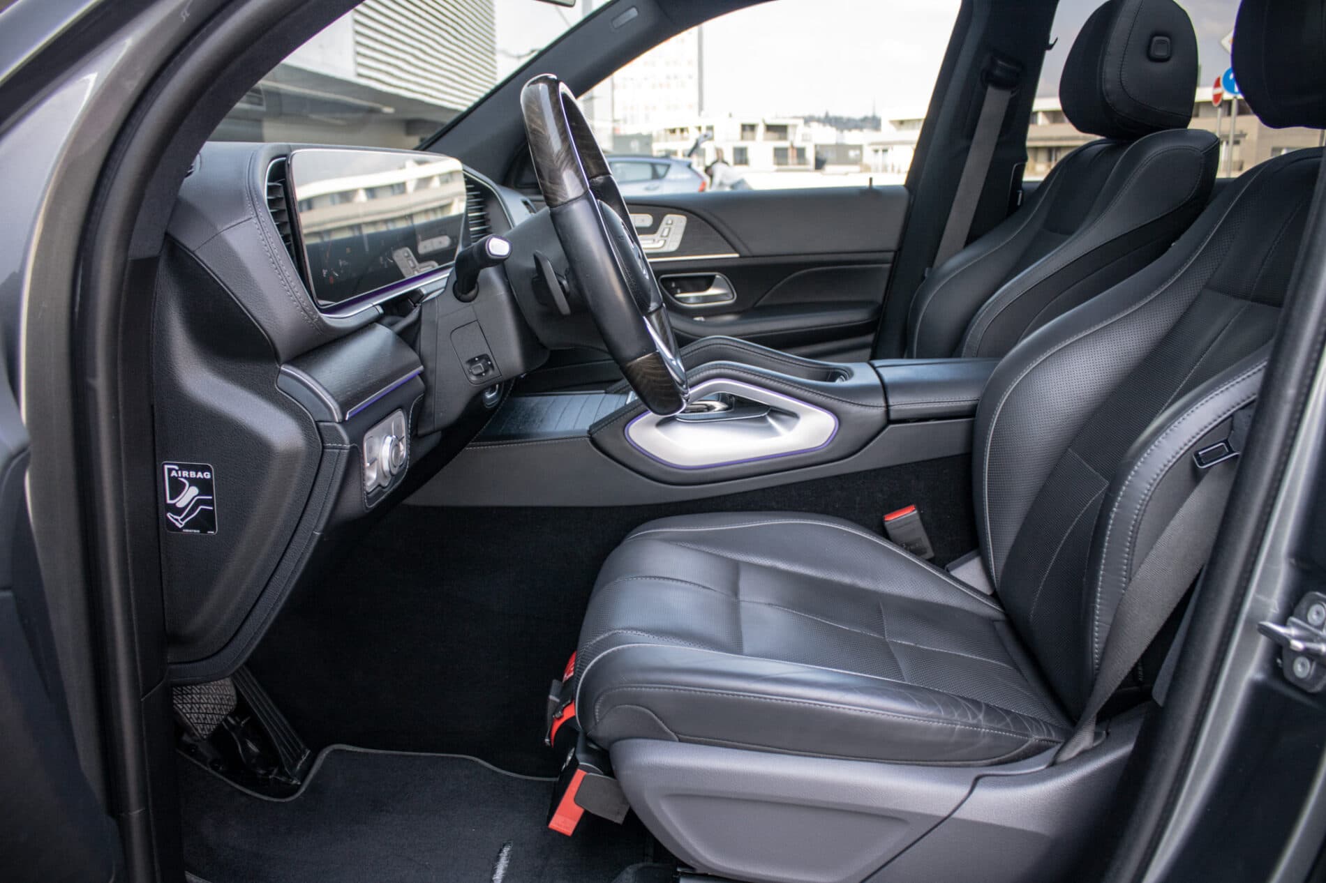 2020 Mercedes-Benz GLS 400d, šedá suv, 126 364 km