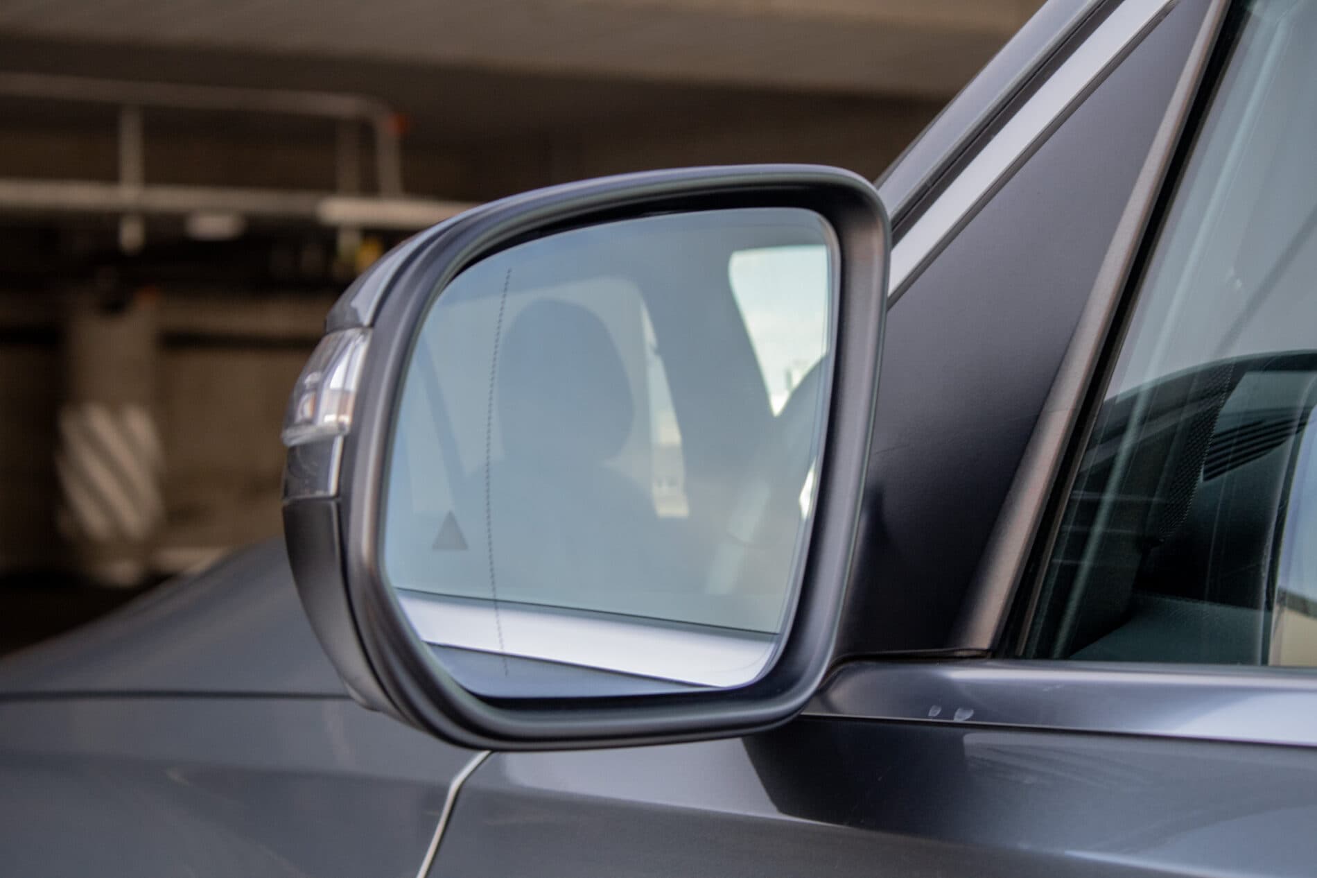 2020 Mercedes-Benz GLS 400d, šedá suv, 126 364 km