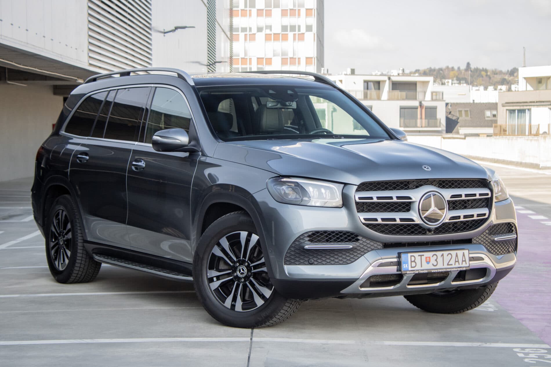 2020 Mercedes-Benz GLS 400d, šedá suv, 126 364 km