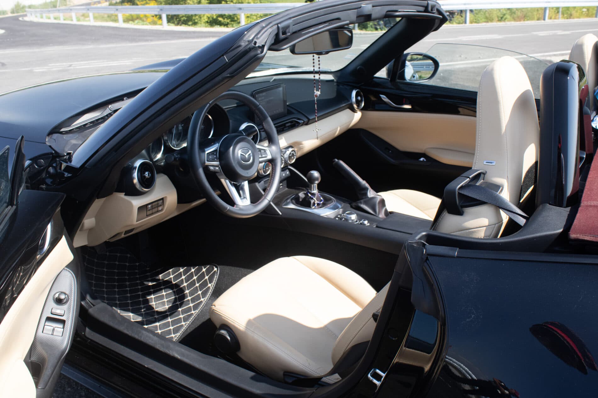 2018 Mazda MX-5 (ND), černá kabriolet, 22 946 km