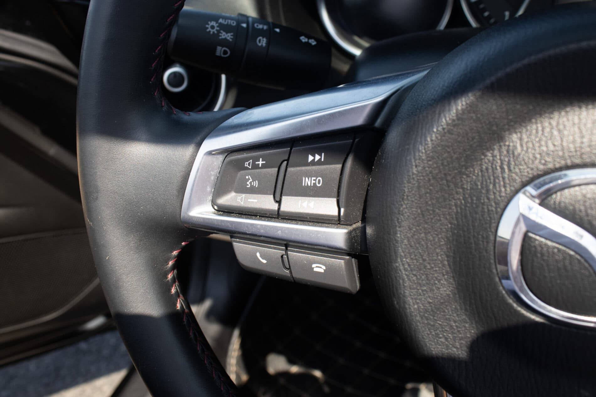 2018 Mazda MX-5 (ND), černá kabriolet, 22 946 km