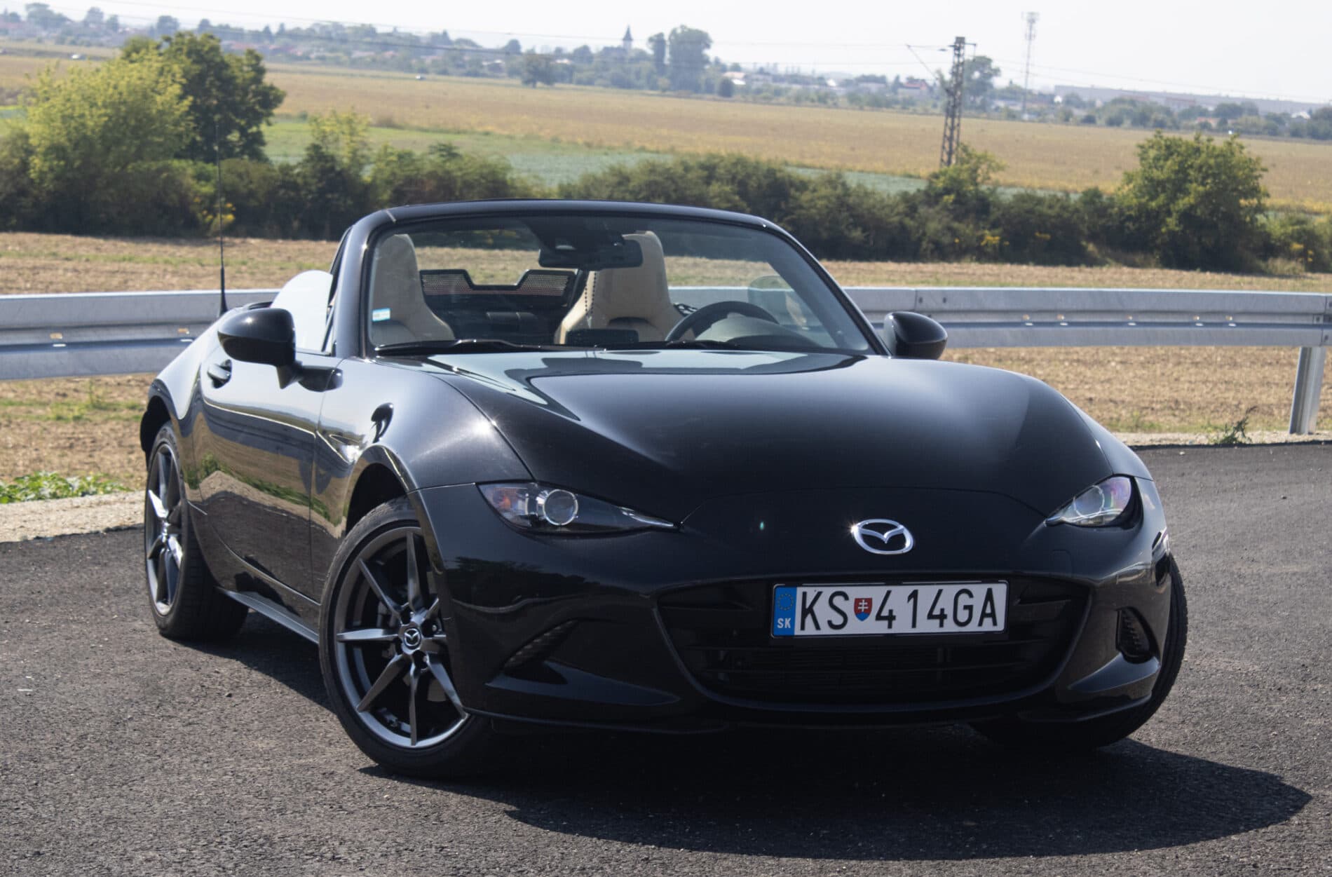 2018 Mazda MX-5 (ND), černá kabriolet, 22 946 km