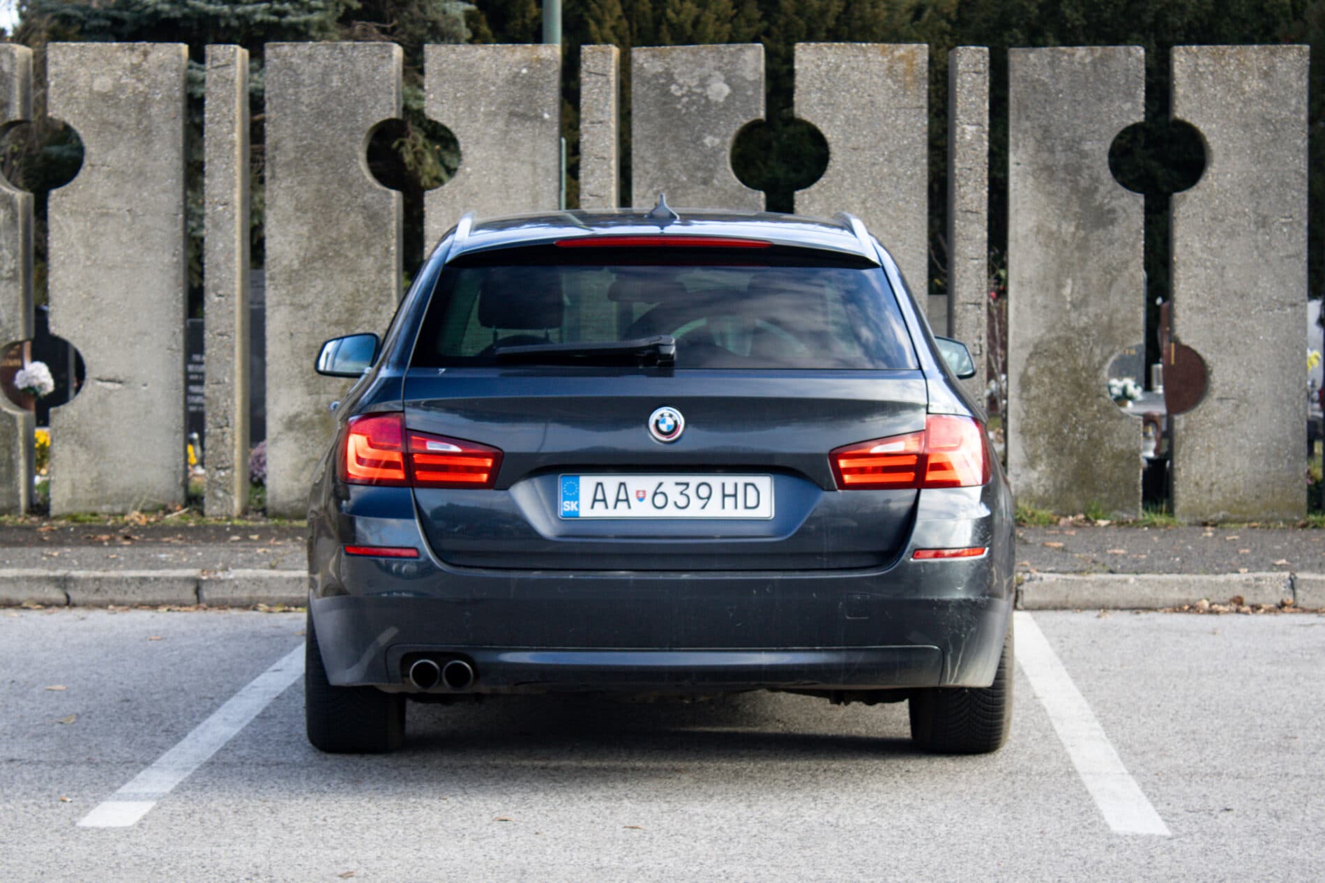 2010 BMW 530d, šedá kombi, 269 764 km
