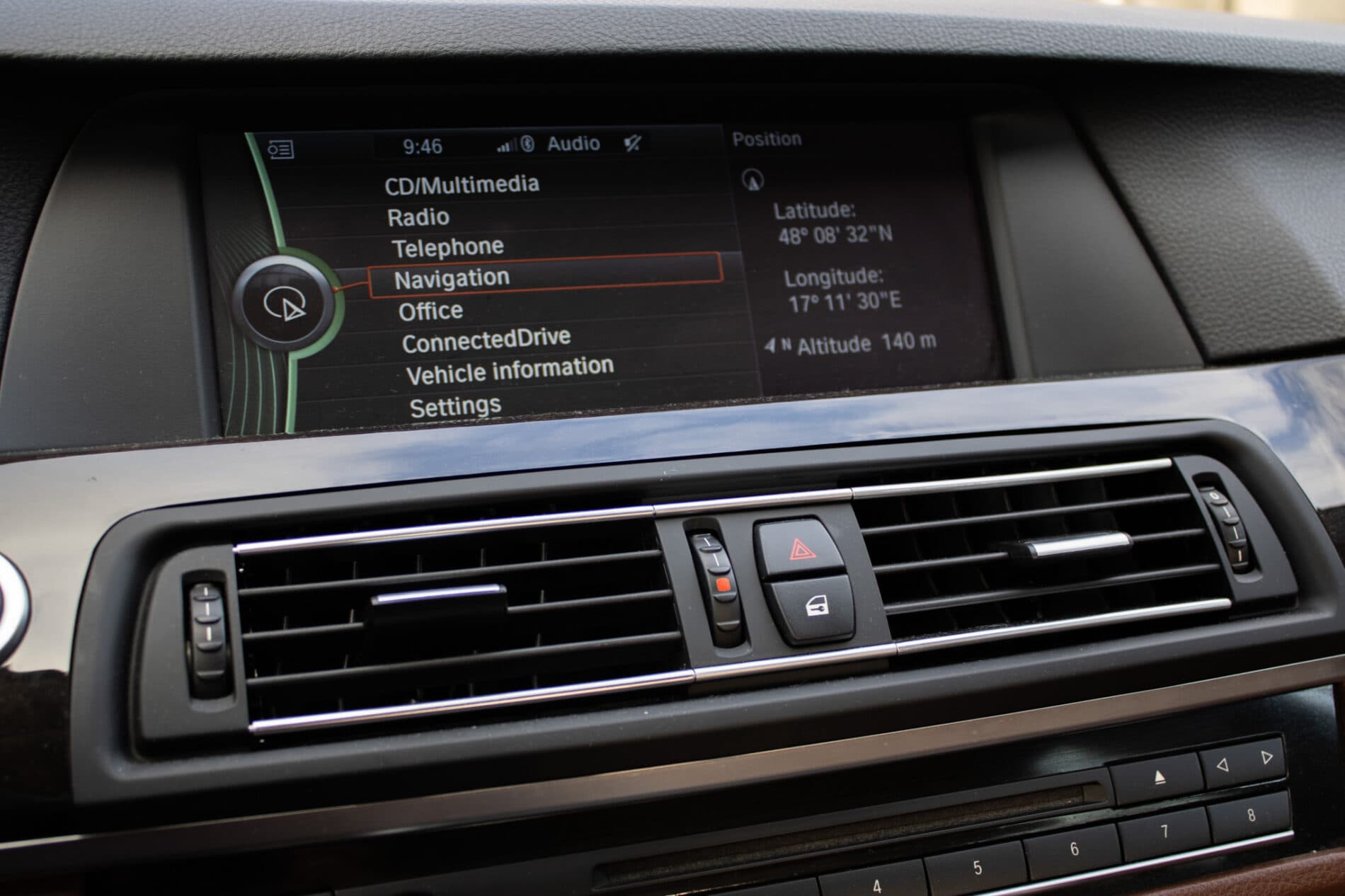 2010 BMW 530d, šedá kombi, 269 764 km
