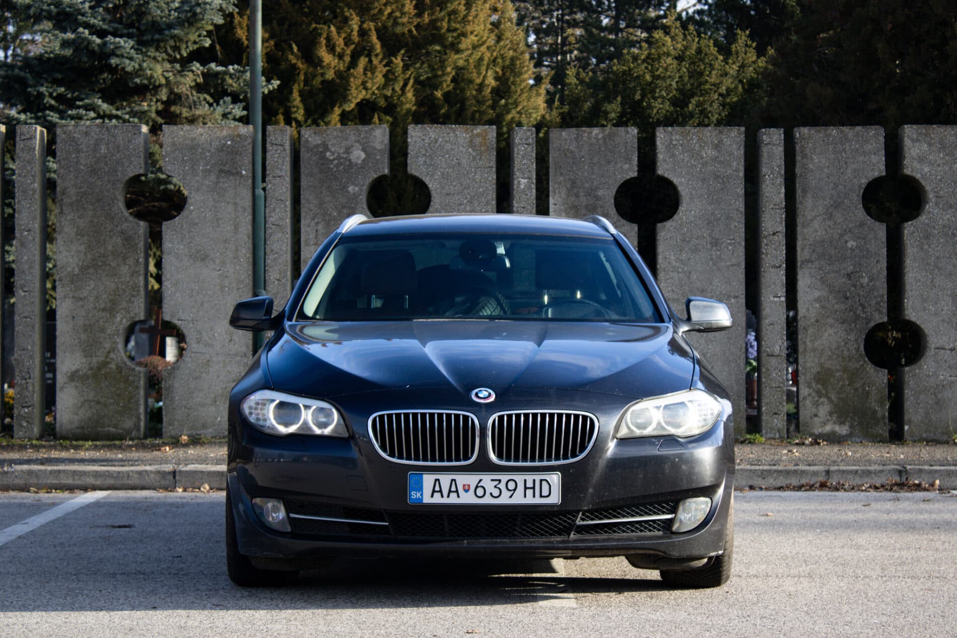 2010 BMW 530d, šedá kombi, 269 764 km