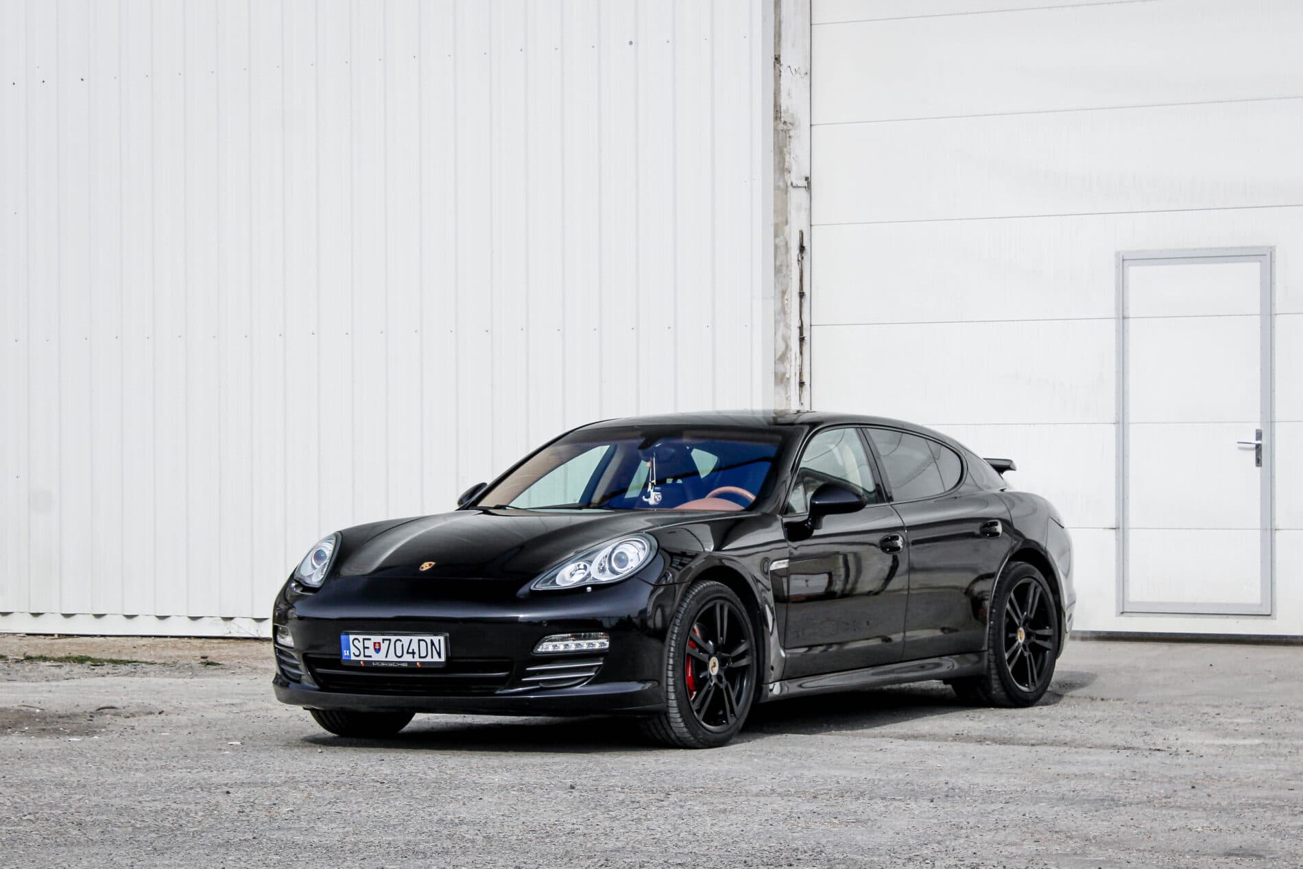 2010 Porsche Panamera S / 4S, černá sedan, 264 126 km