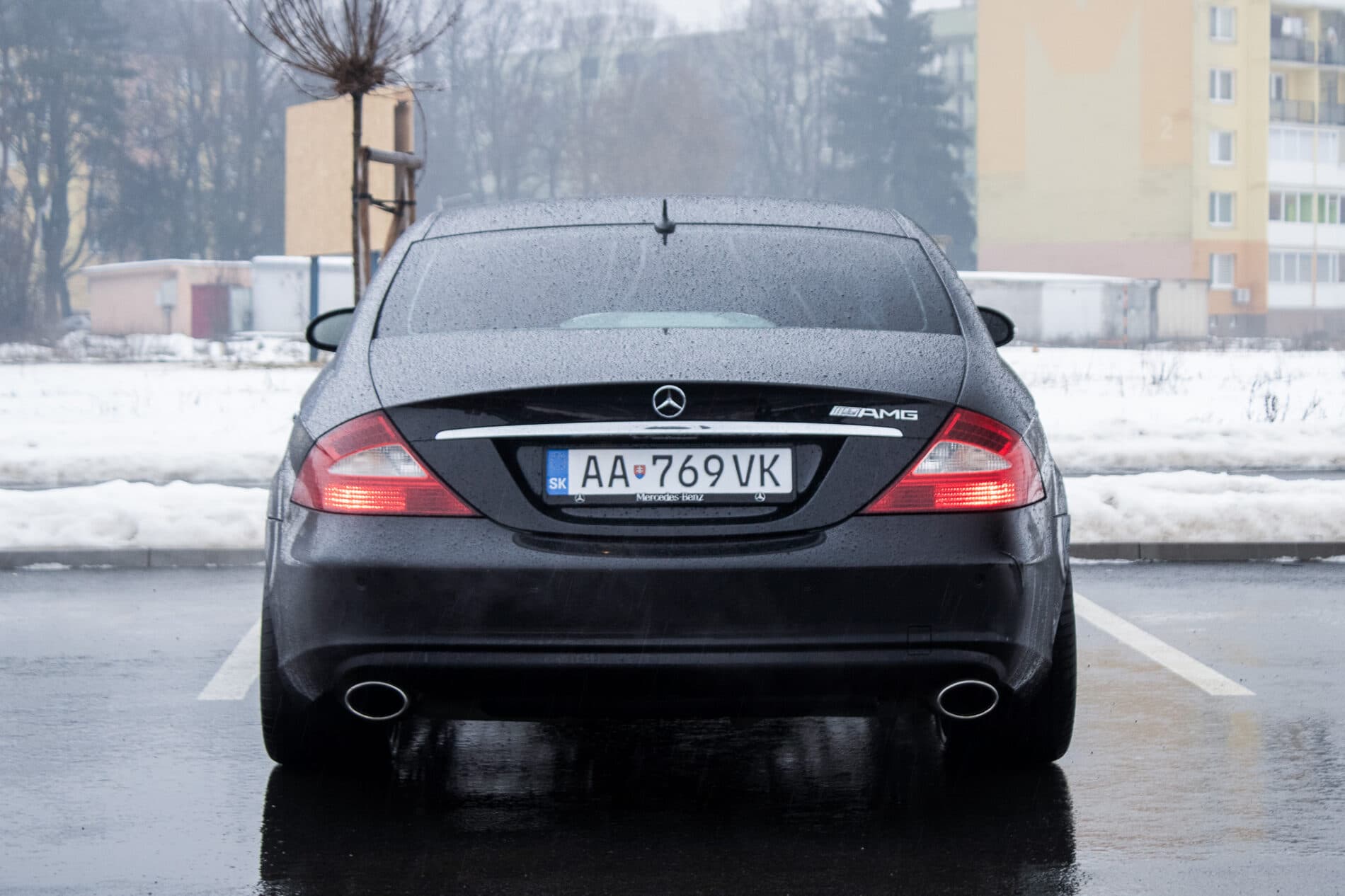 2005 Mercedes-Benz CLS 350, černá sedan, 190 126 km
