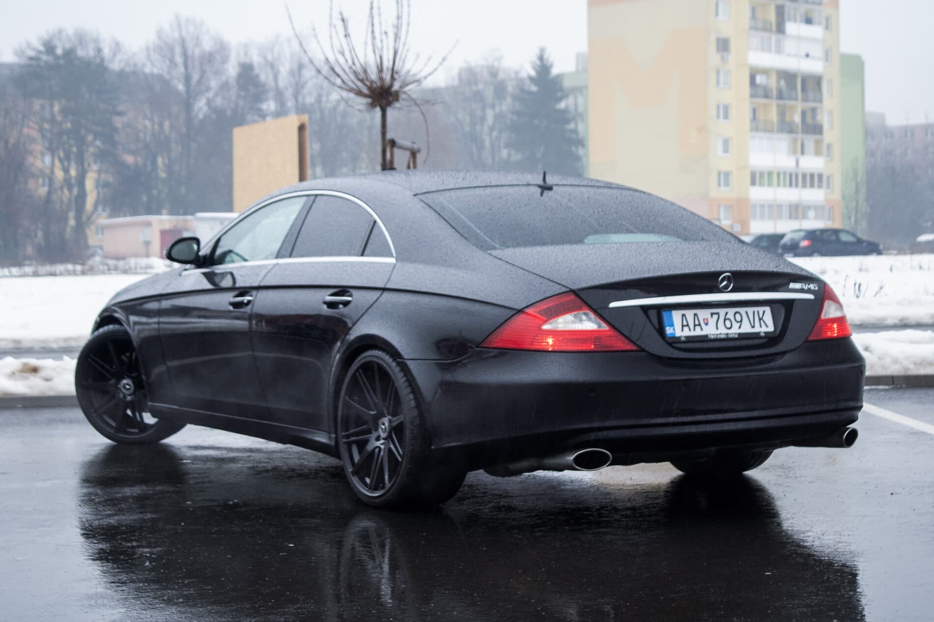 2005 Mercedes-Benz CLS 350, černá sedan, 190 126 km