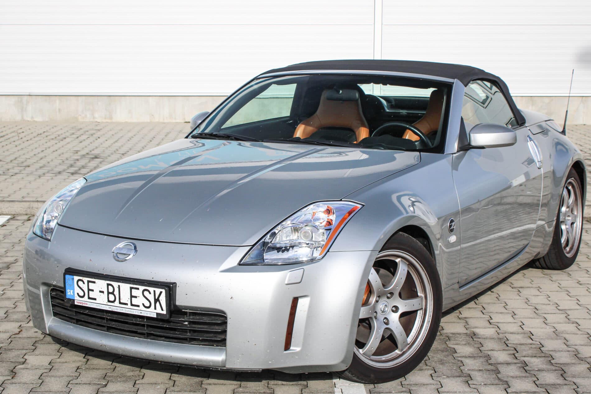 2005 Nissan 350Z, stříbrná kabriolet, 36 427 km